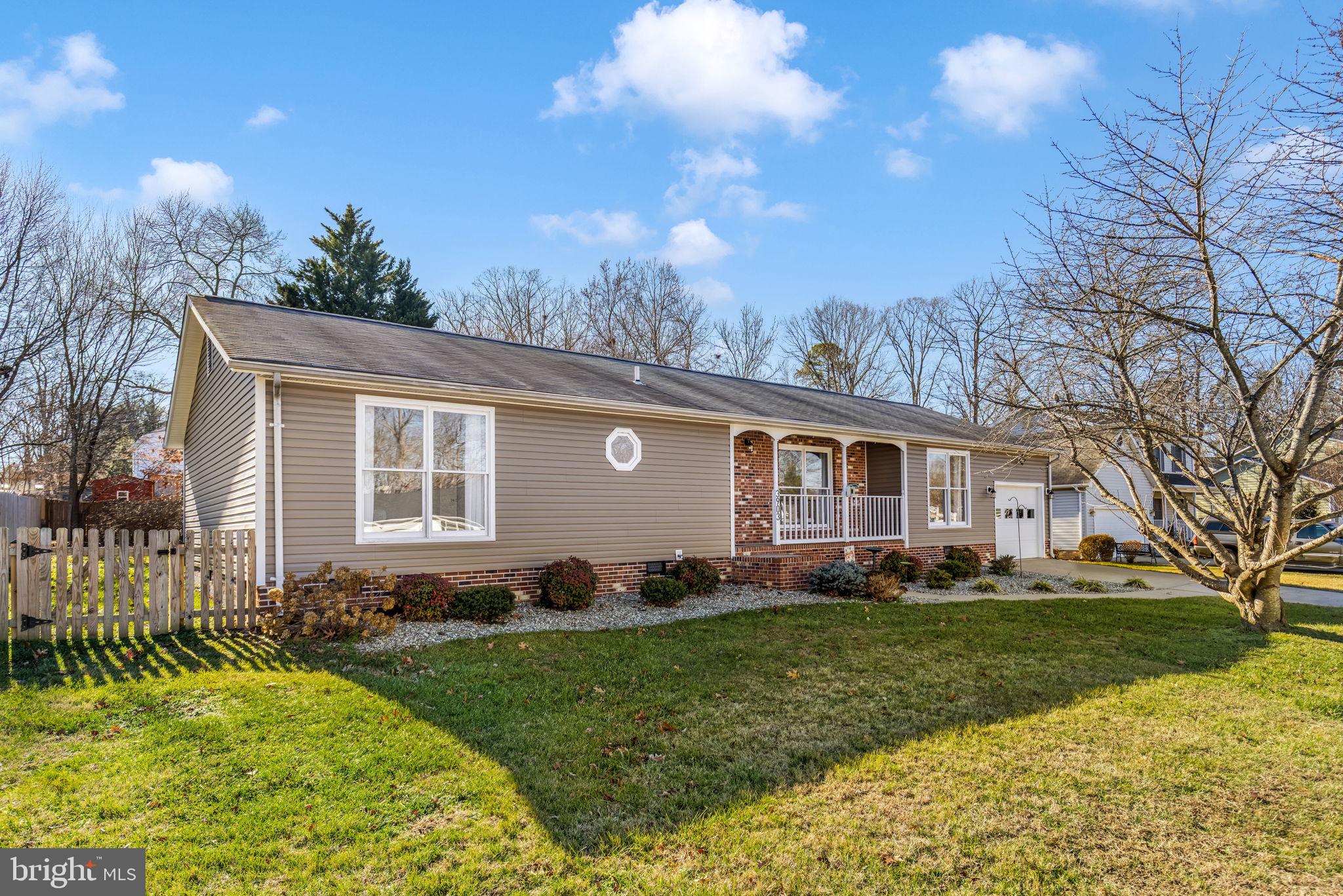 MAPLE GROVE - Residential