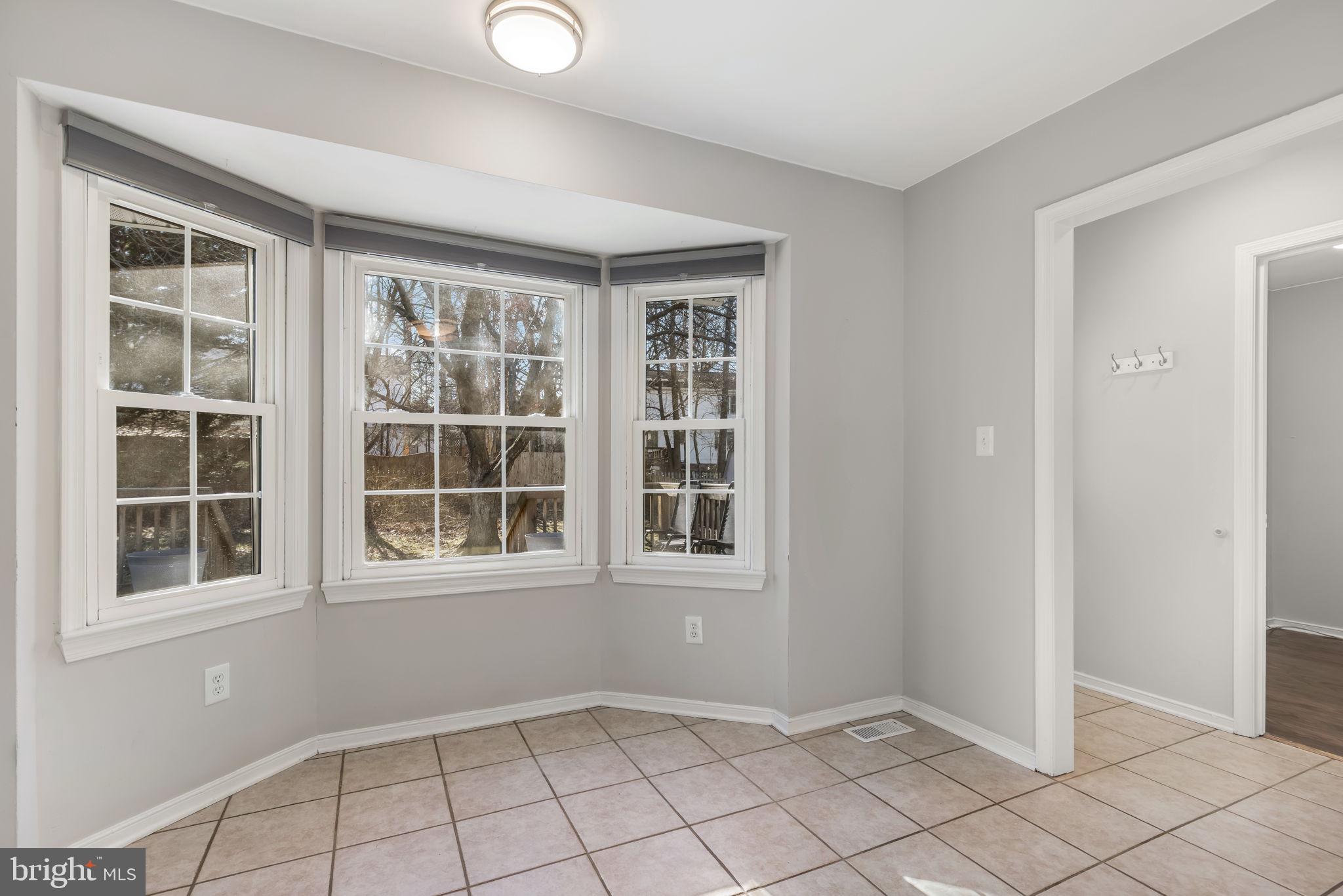 MAPLE GROVE - Residential