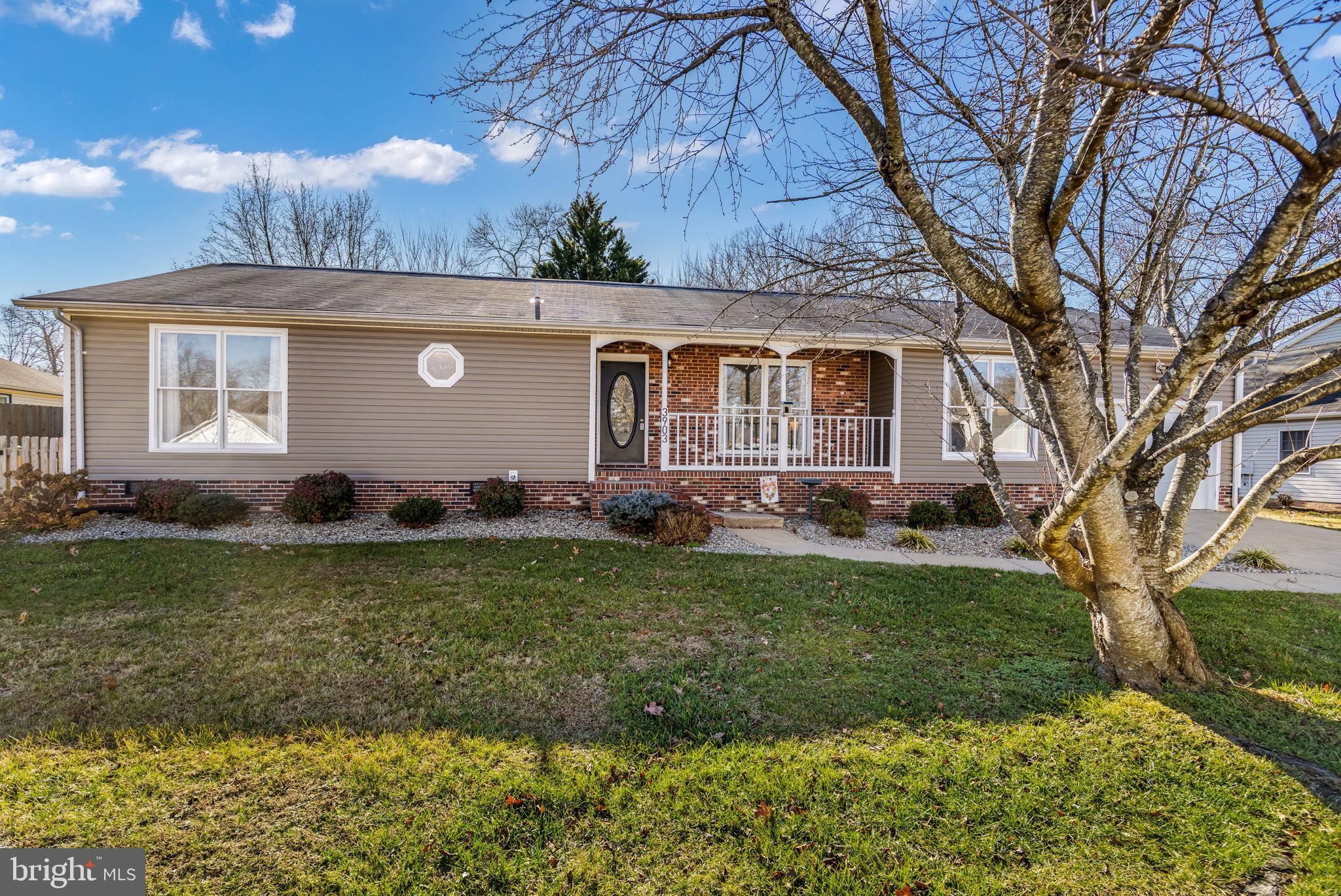 MAPLE GROVE - Residential