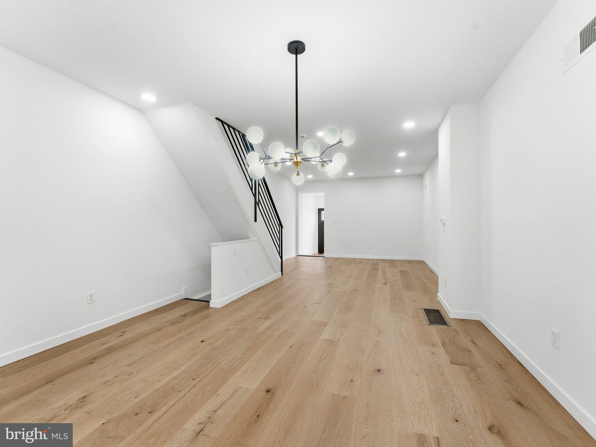 OVERBROOK - Residential