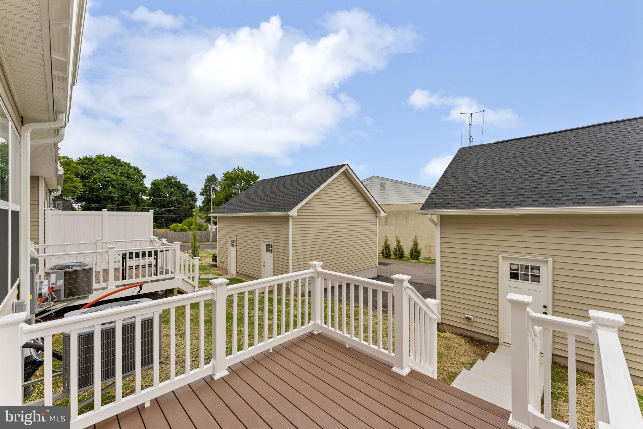 PERRY MILL - Residential