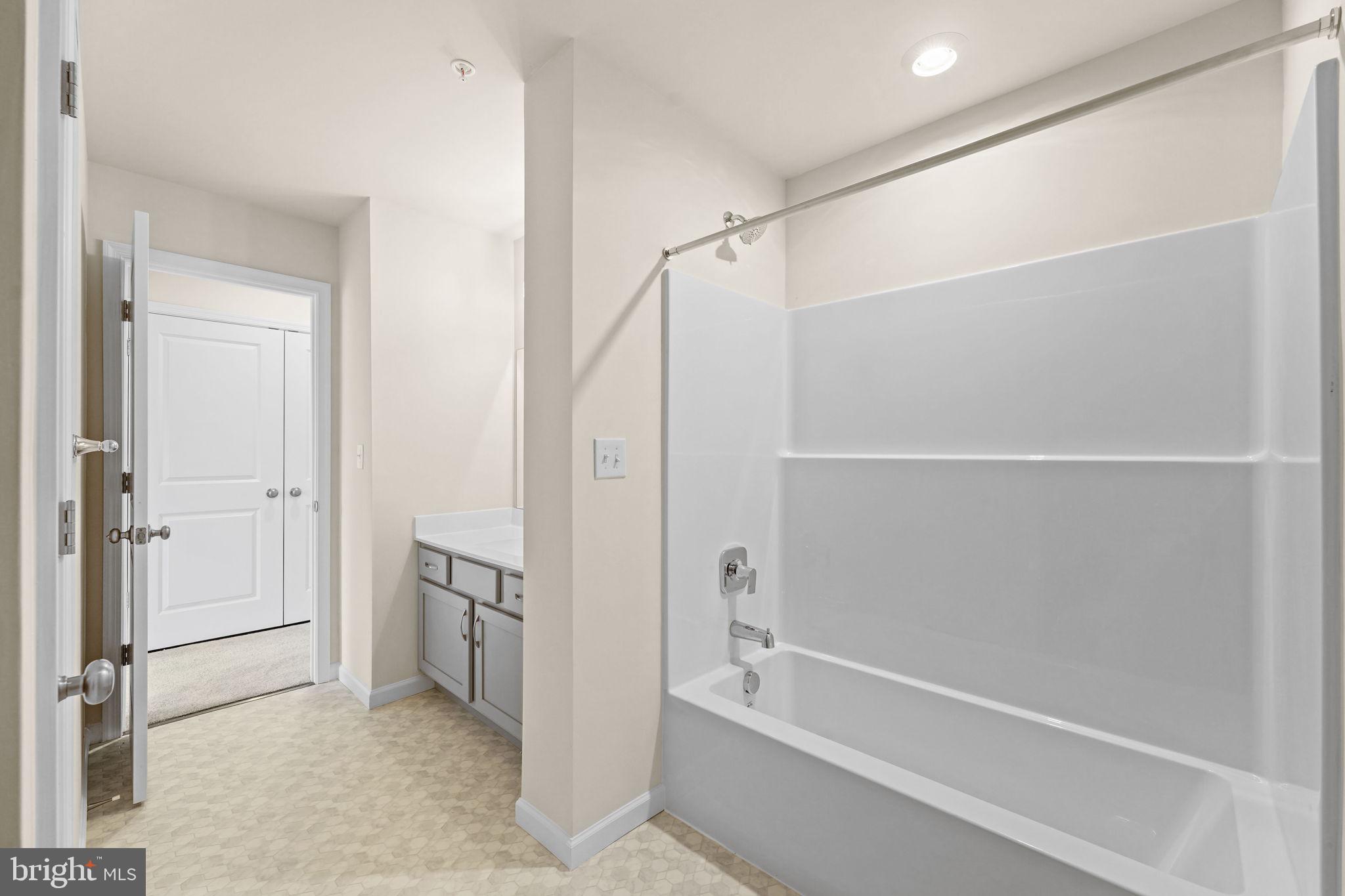 PERRY MILL - Residential