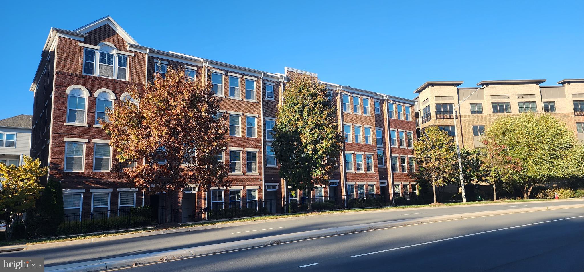 LOFTS AT METROWEST - Residential Lease