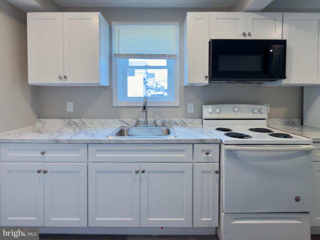 MANHEIM - Residential Lease