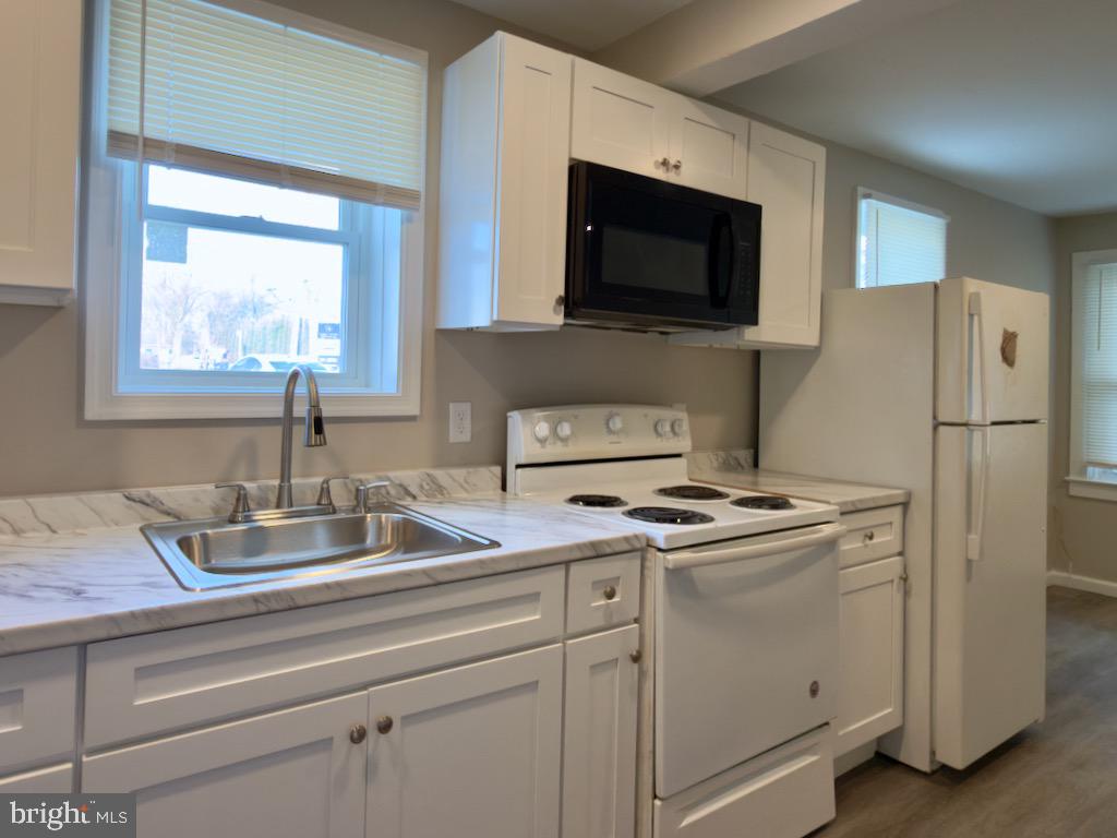 MANHEIM - Residential Lease