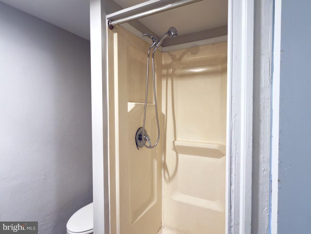 MANHEIM - Residential Lease