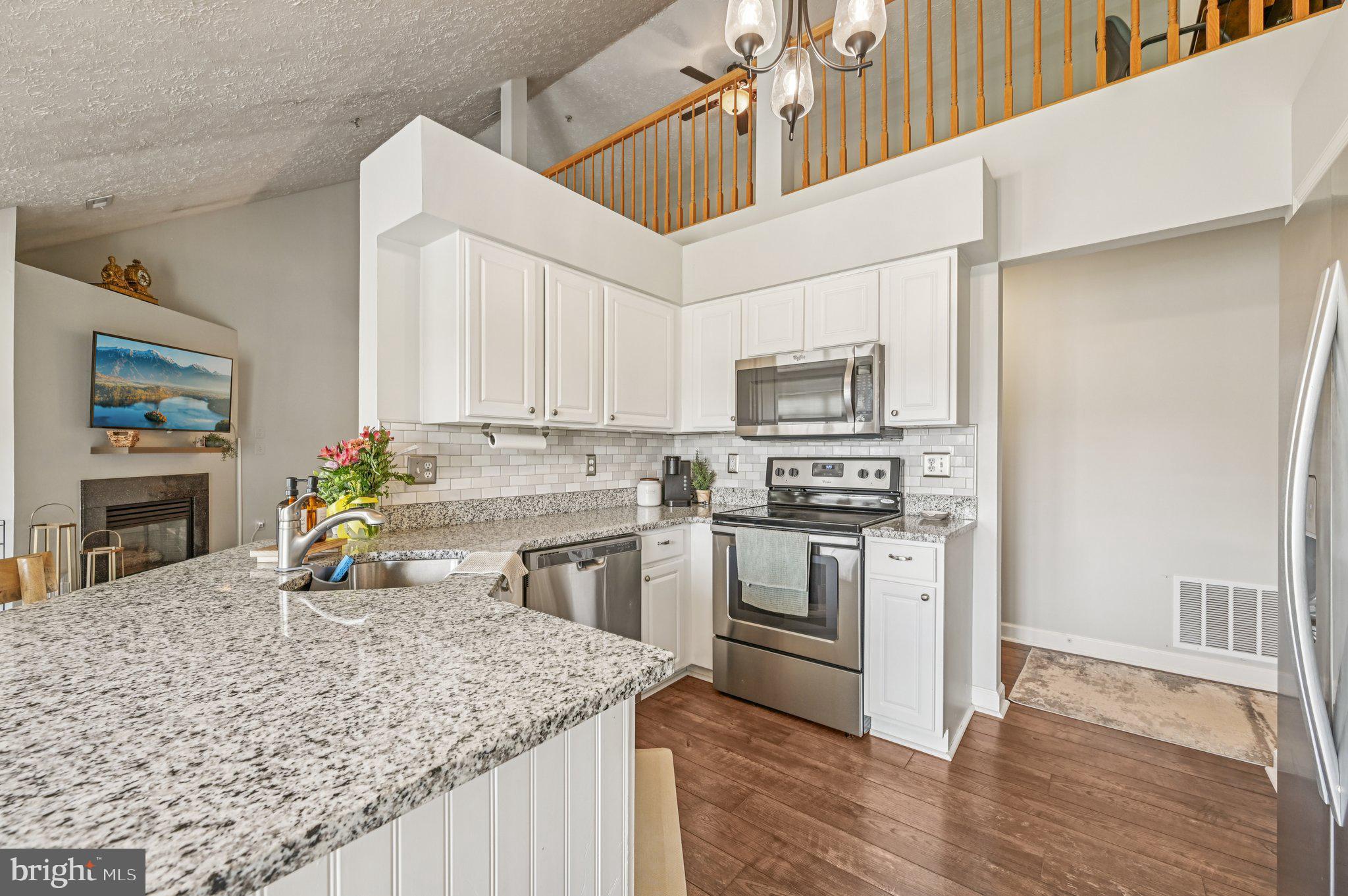 SPRING RIDGE - Residential