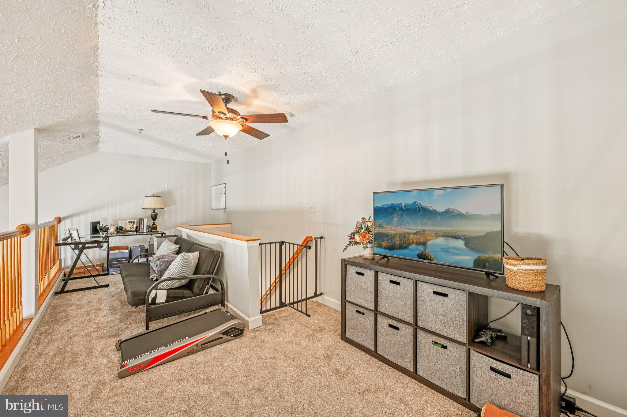 SPRING RIDGE - Residential