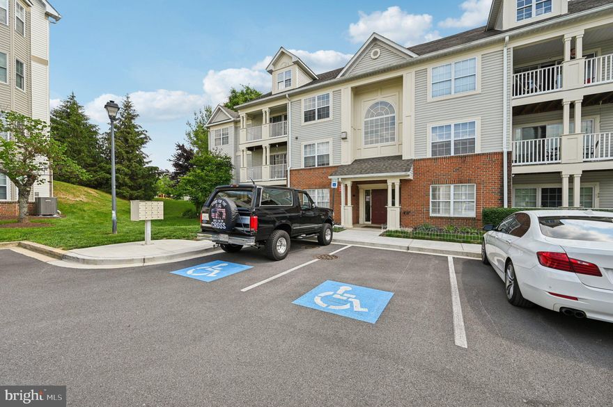 Top level living at its finest in Spring Ridge! Check out this beauty that’s been updated and taken care of meticulously. Walk in to the spacious living room, complete with fireplace and abundant natural light. The dining area and kitchen flow together seamlessly. Down the hall you’ll find a clean and crisp hall bath and large secondary bedroom before reaching the even larger primary suite, complete with jacuzzi tub bathroom and walk-in closet! The bonus to living up top: a loft that can be an office, playroom, extra bedroom, or whatever you heart desires. Current owner has updated wiring, washer and dryer, carpet, and paint recently while also taking pride in ownership and keeping the place looking sleek! Top it off with the amenities that Spring Ridge is teeming with and you’ve got yourself the condo you want and need!