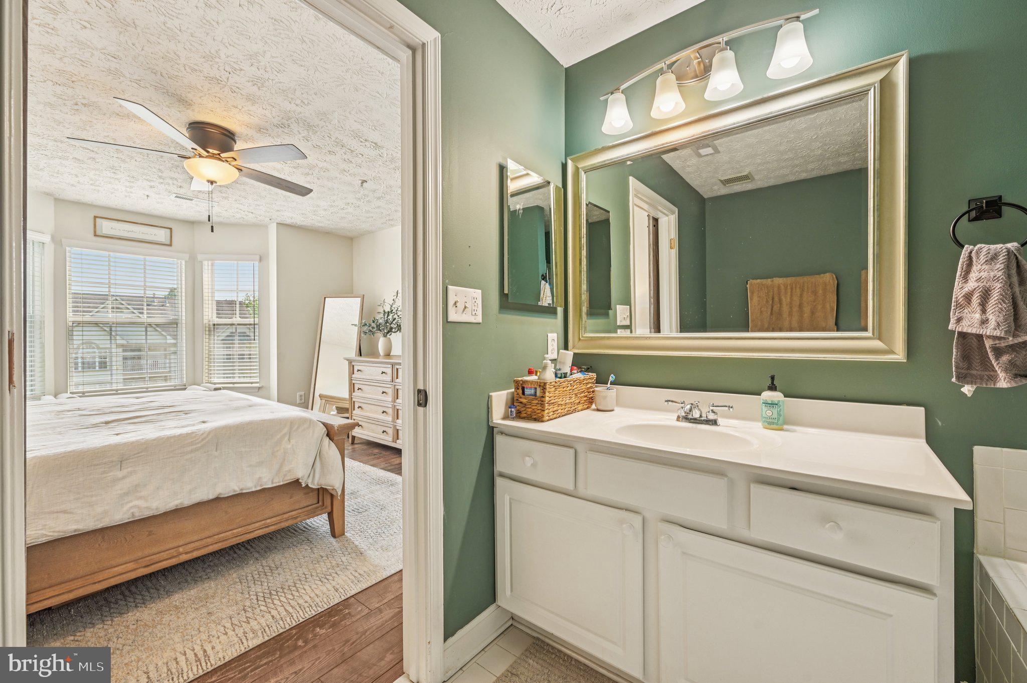 SPRING RIDGE - Residential