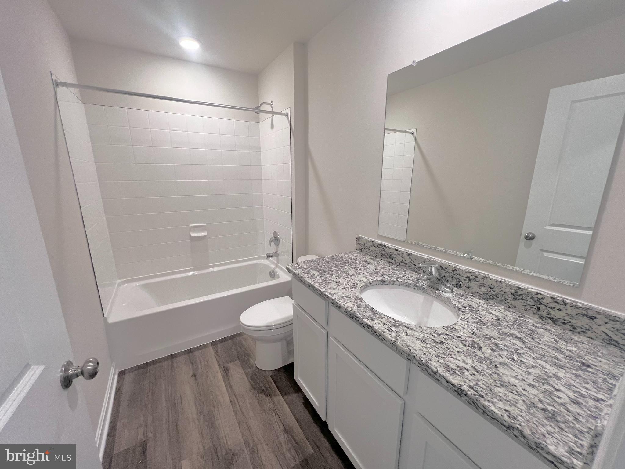 RED HILL - Residential