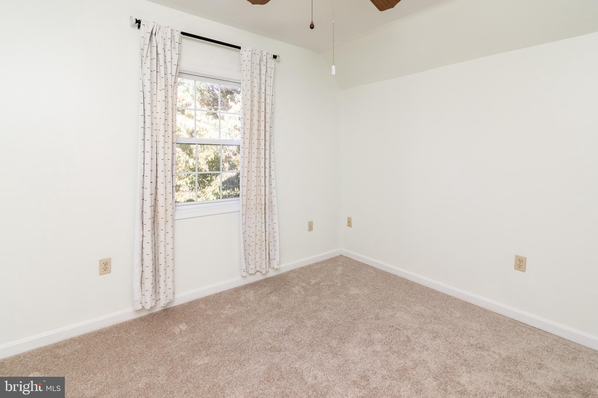 KING WILLIAMS COURT - Residential