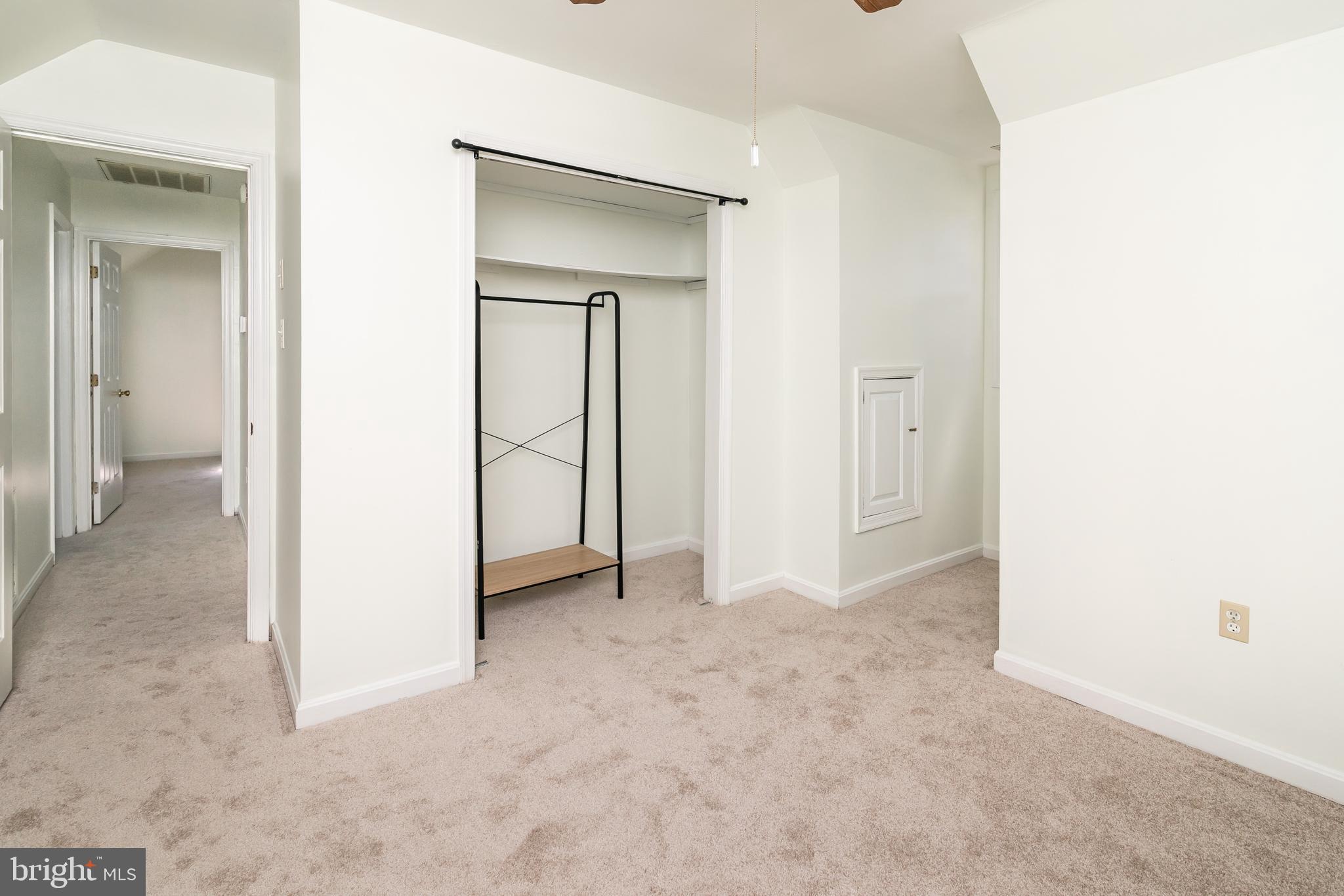 KING WILLIAMS COURT - Residential