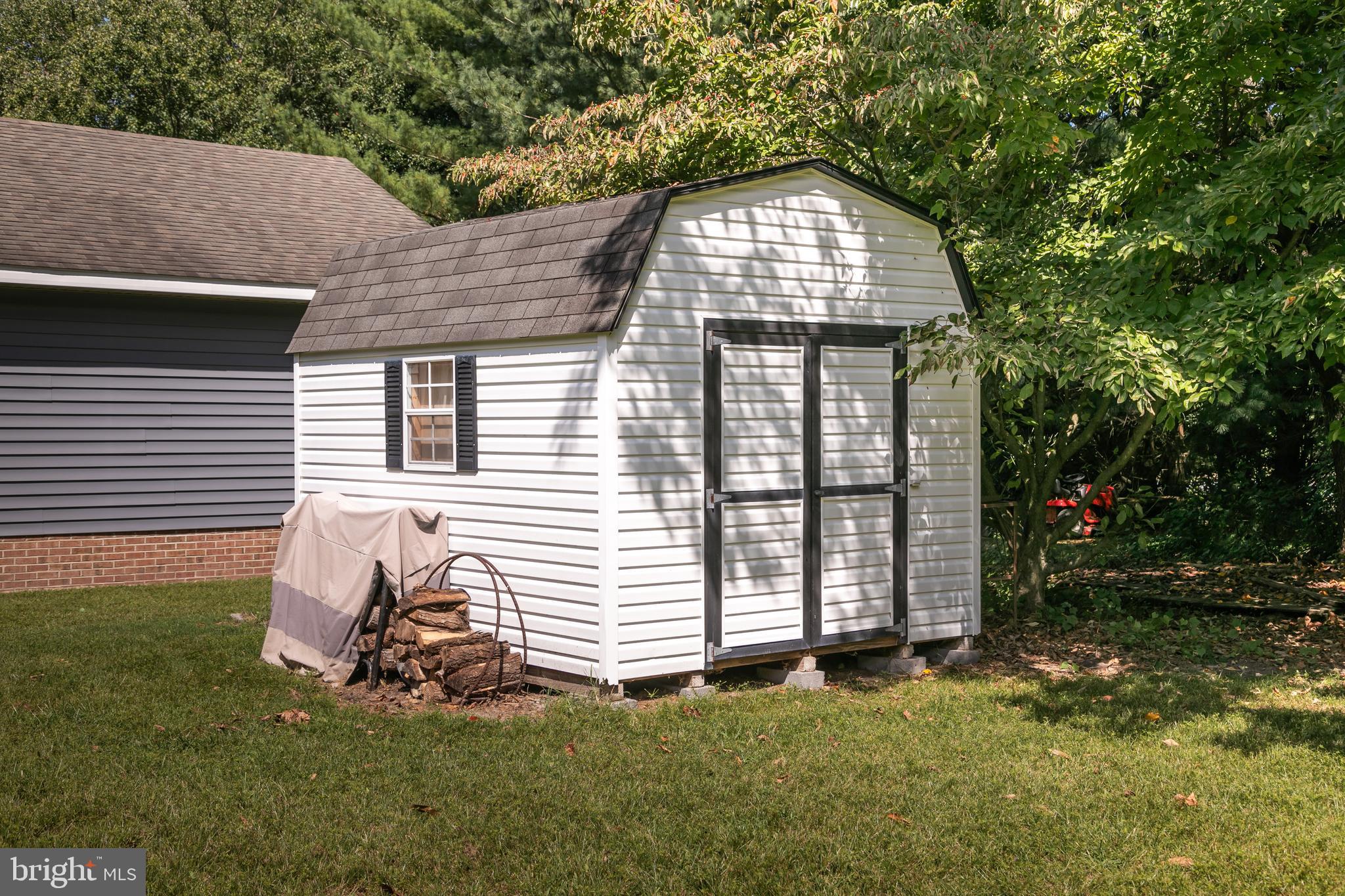 KING WILLIAMS COURT - Residential