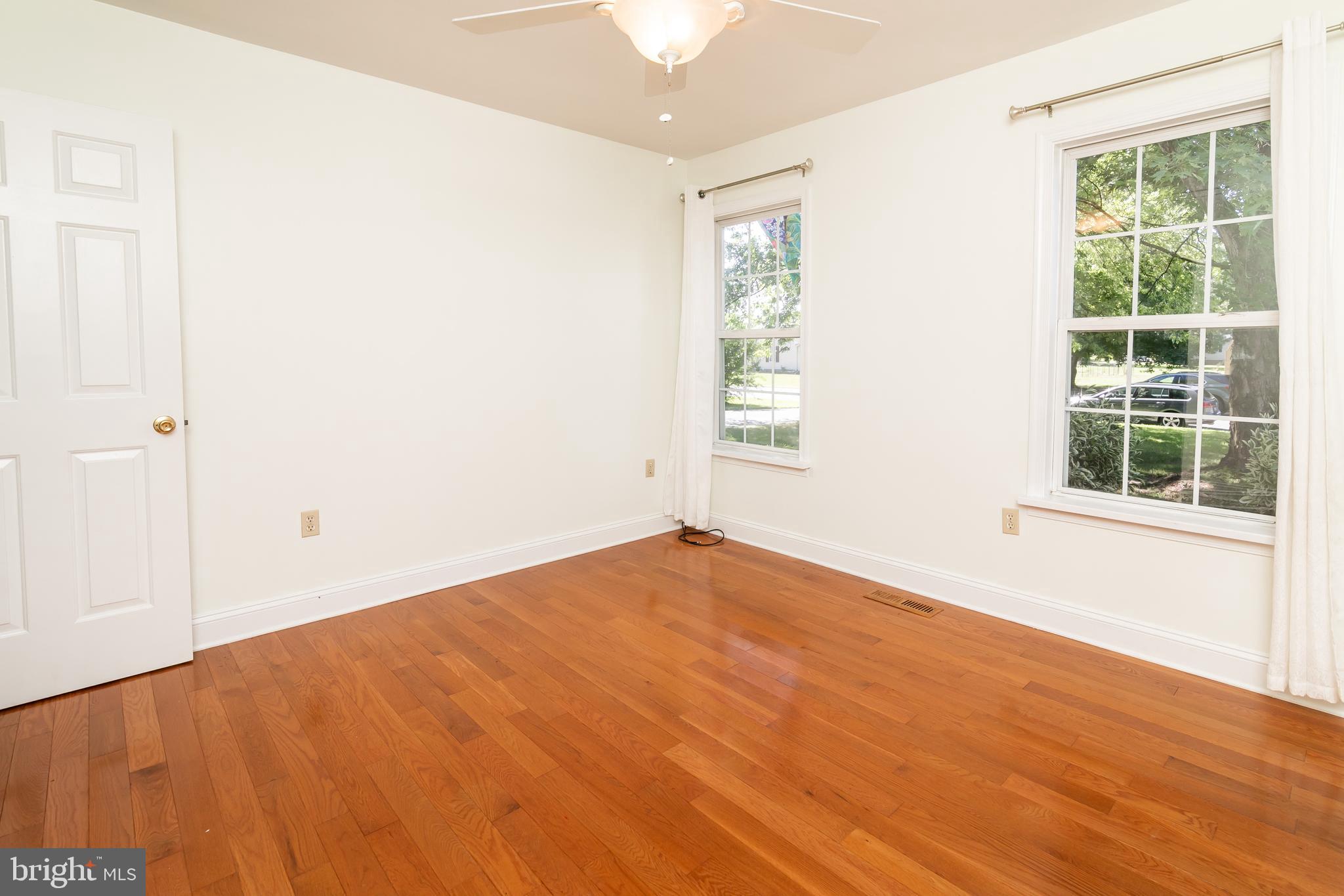 KING WILLIAMS COURT - Residential