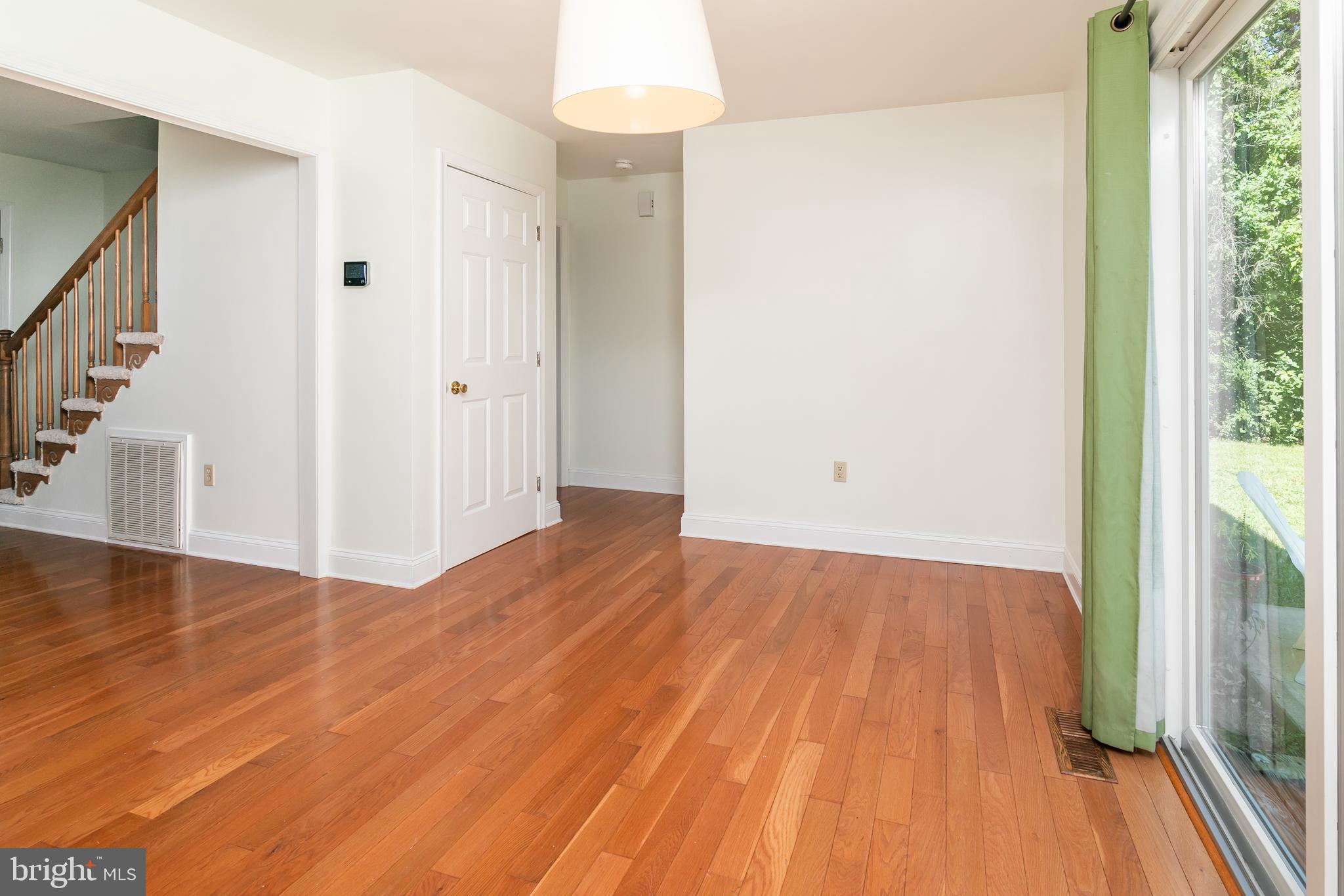 KING WILLIAMS COURT - Residential