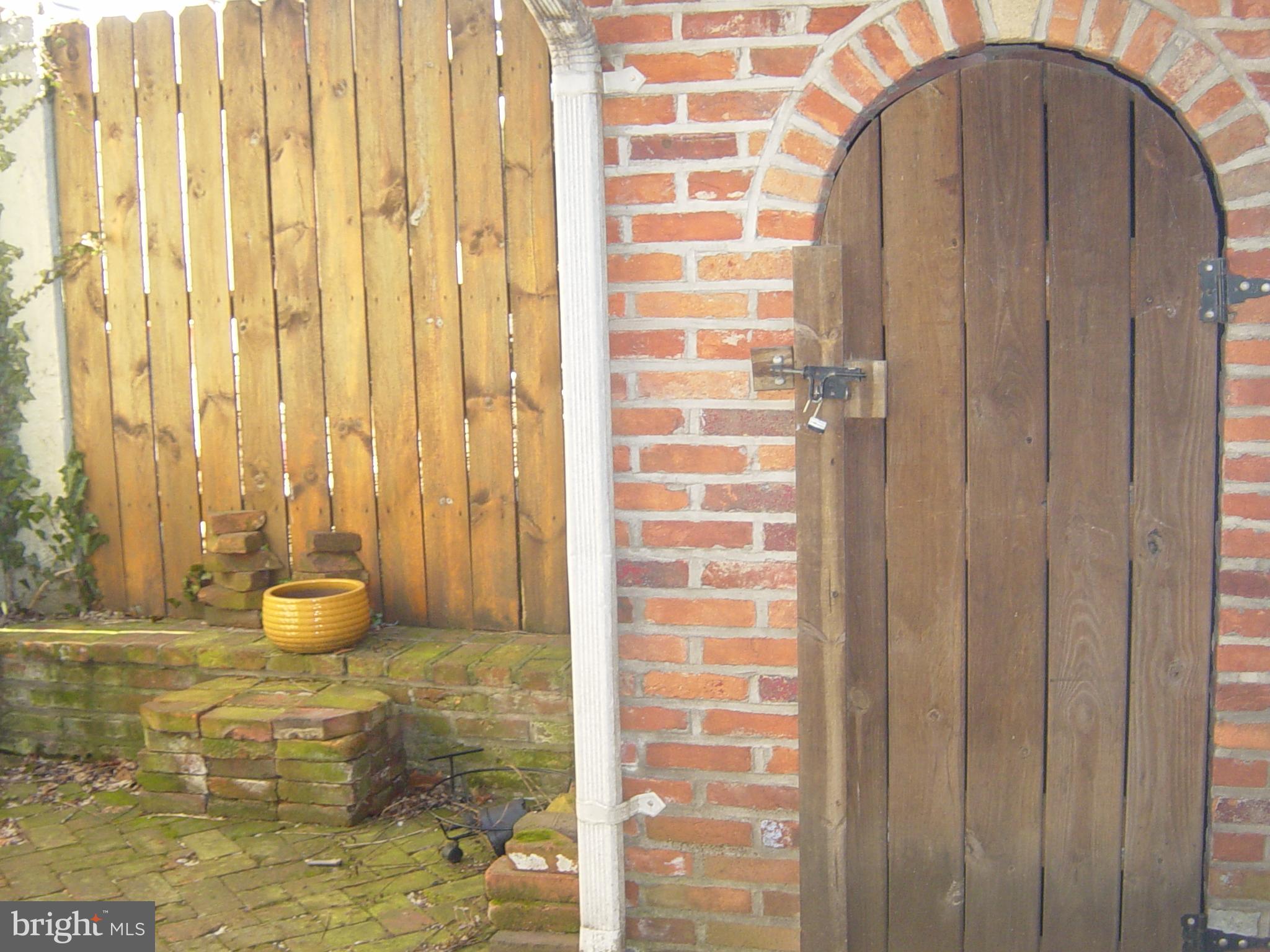 FELLS POINT HISTORIC DISTRICT - Residential Lease