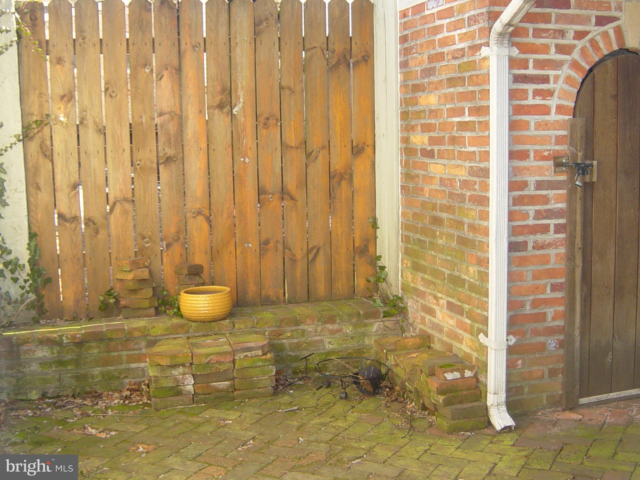 FELLS POINT HISTORIC DISTRICT - Residential Lease