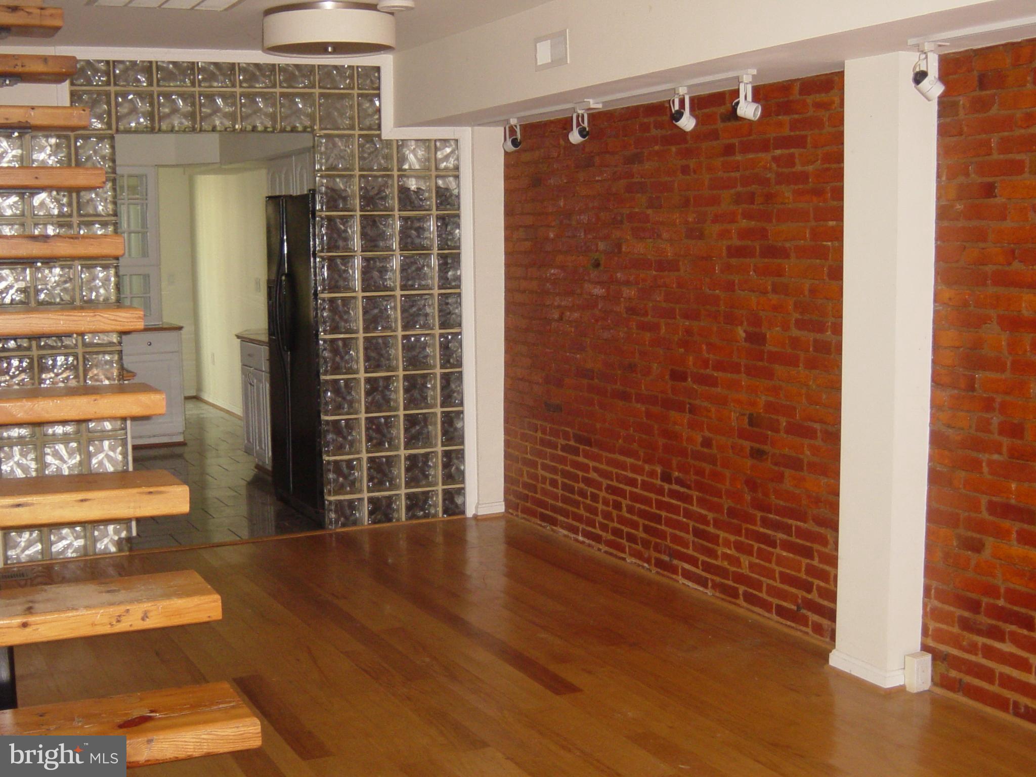 FELLS POINT HISTORIC DISTRICT - Residential Lease