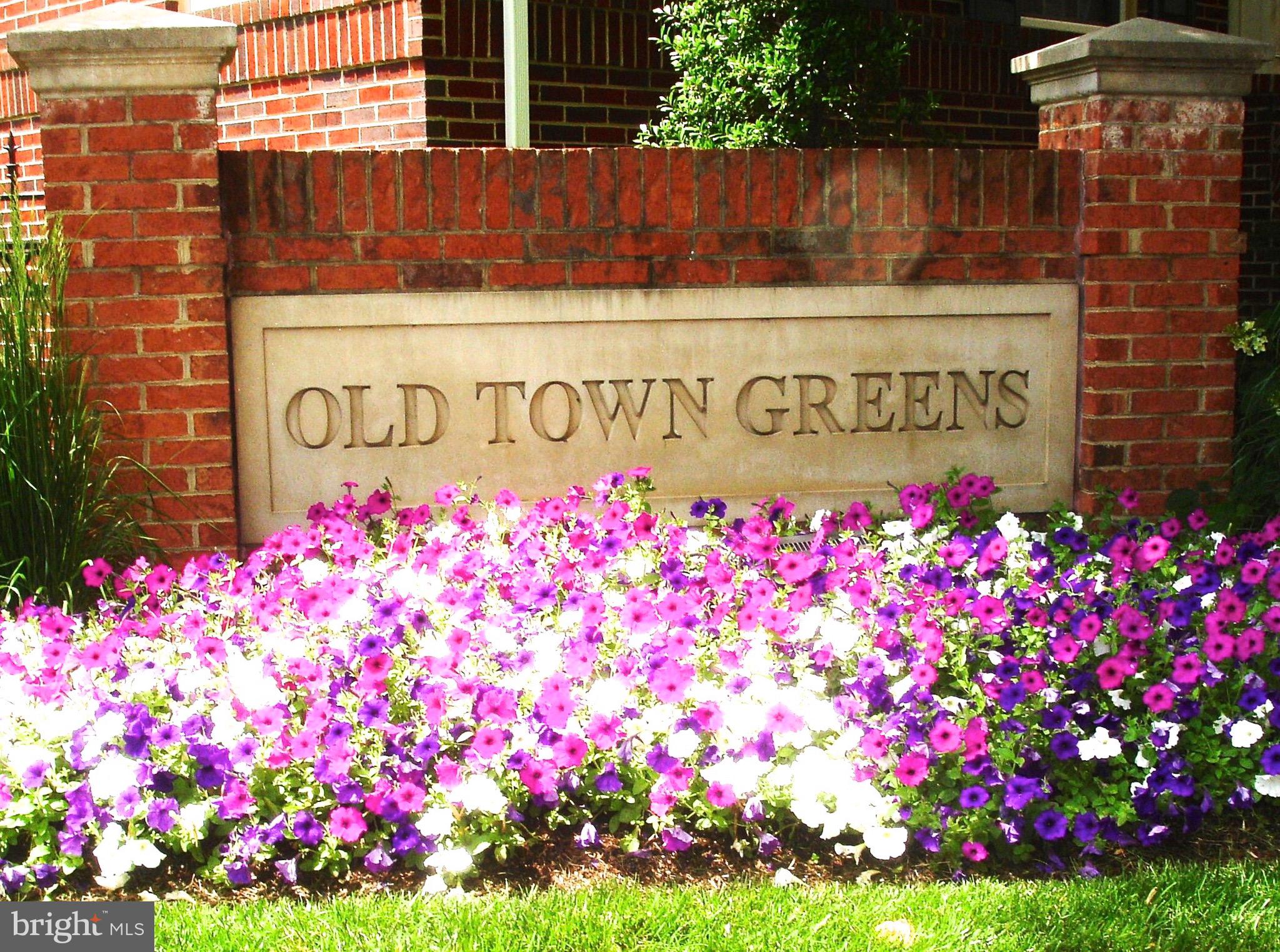 OLD TOWN GREENS - Residential Lease
