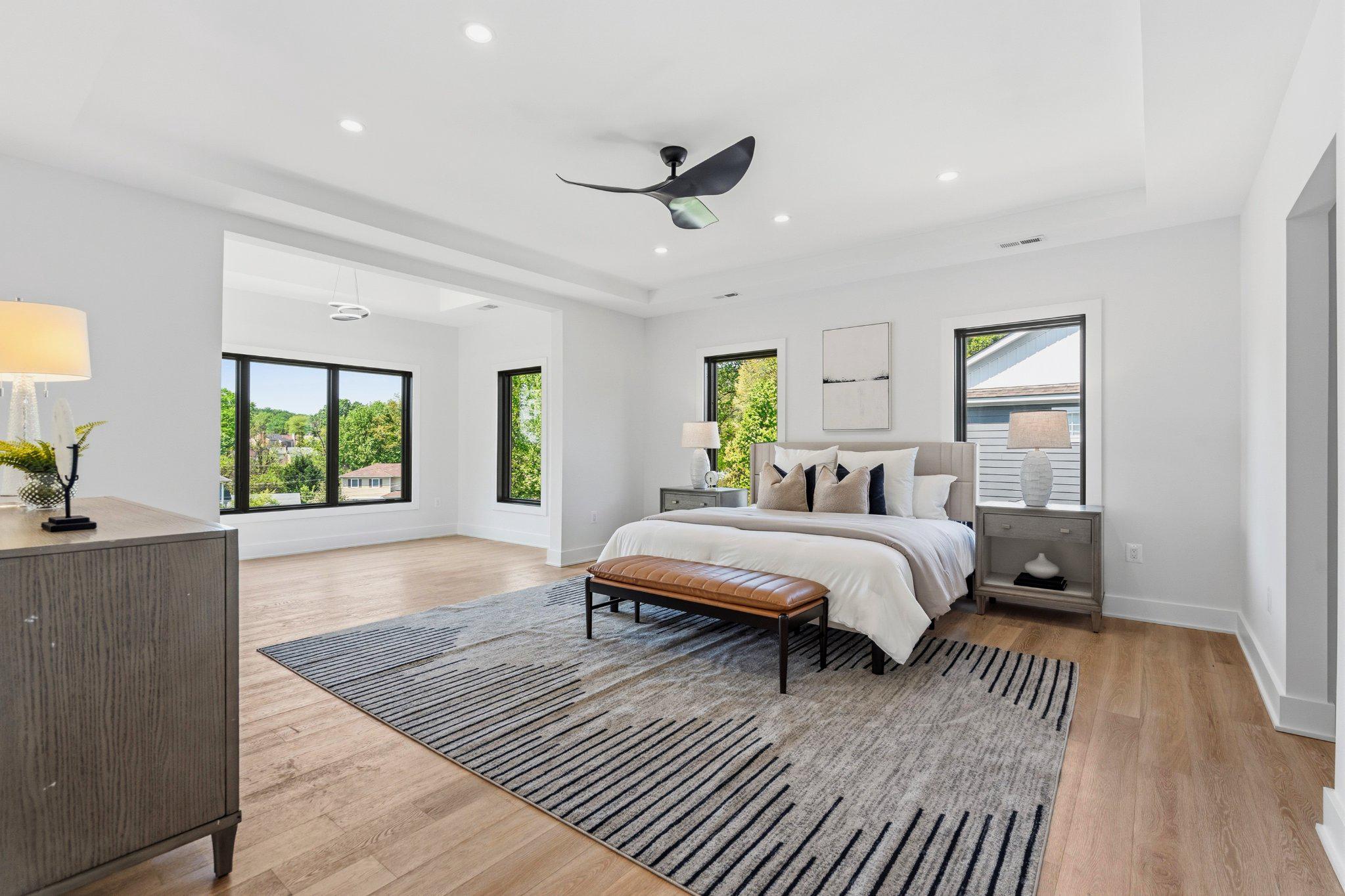 VIENNA WOODS - Residential