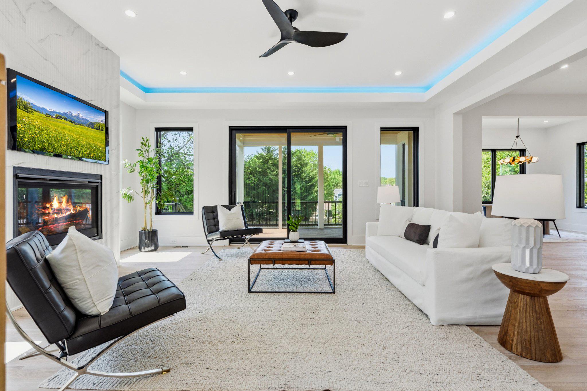 VIENNA WOODS - Residential