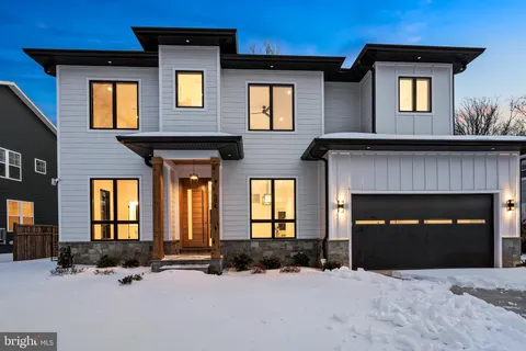 604 Tapawingo Road SW, Vienna, VA MLS: VAFX2288228