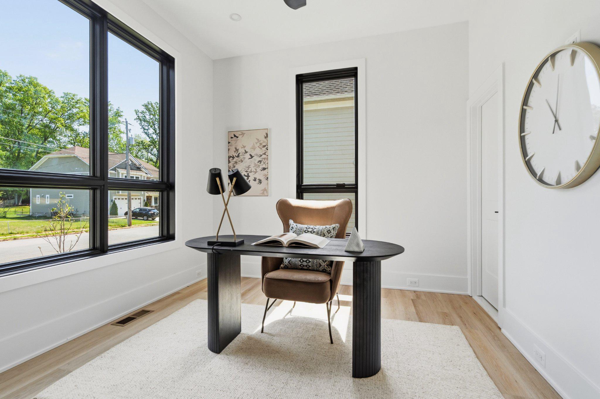 VIENNA WOODS - Residential