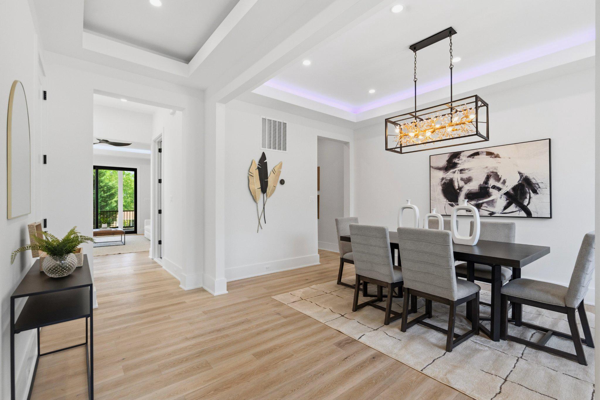 VIENNA WOODS - Residential