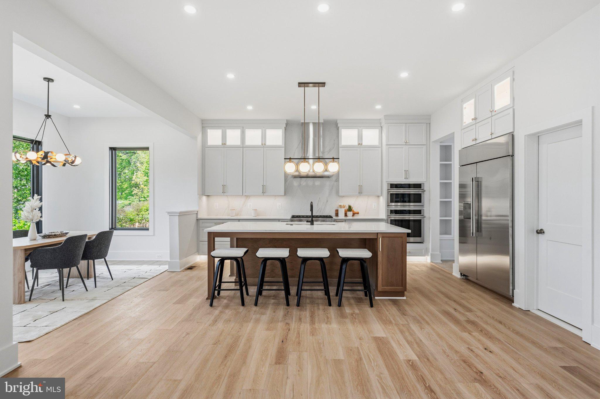 VIENNA WOODS - Residential