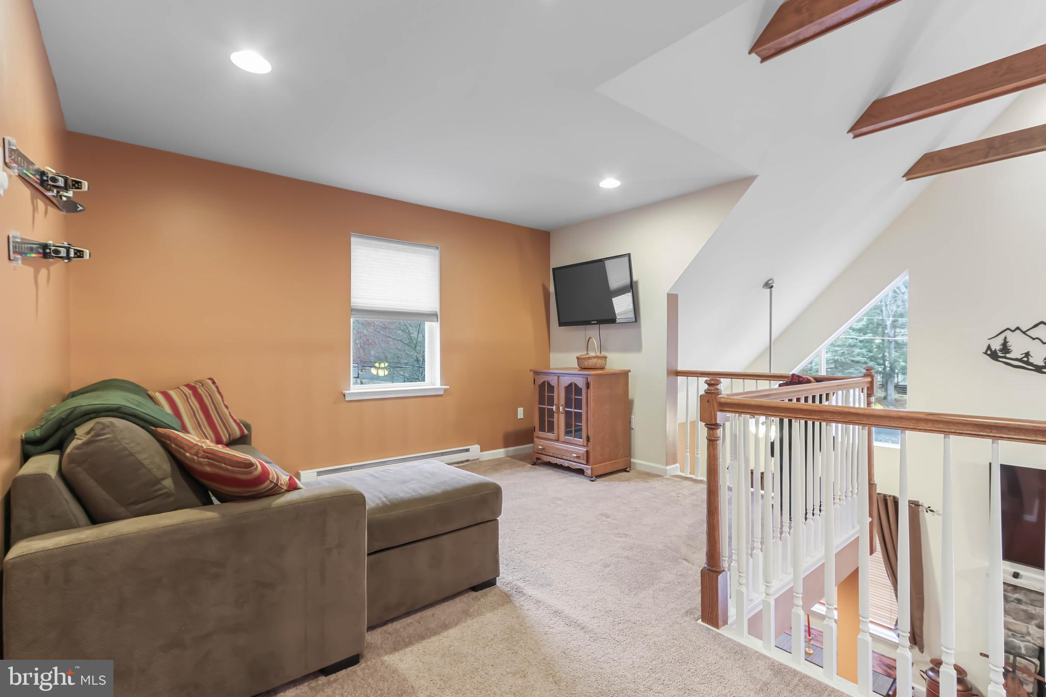 TOWAMENSING TRAILS - Residential