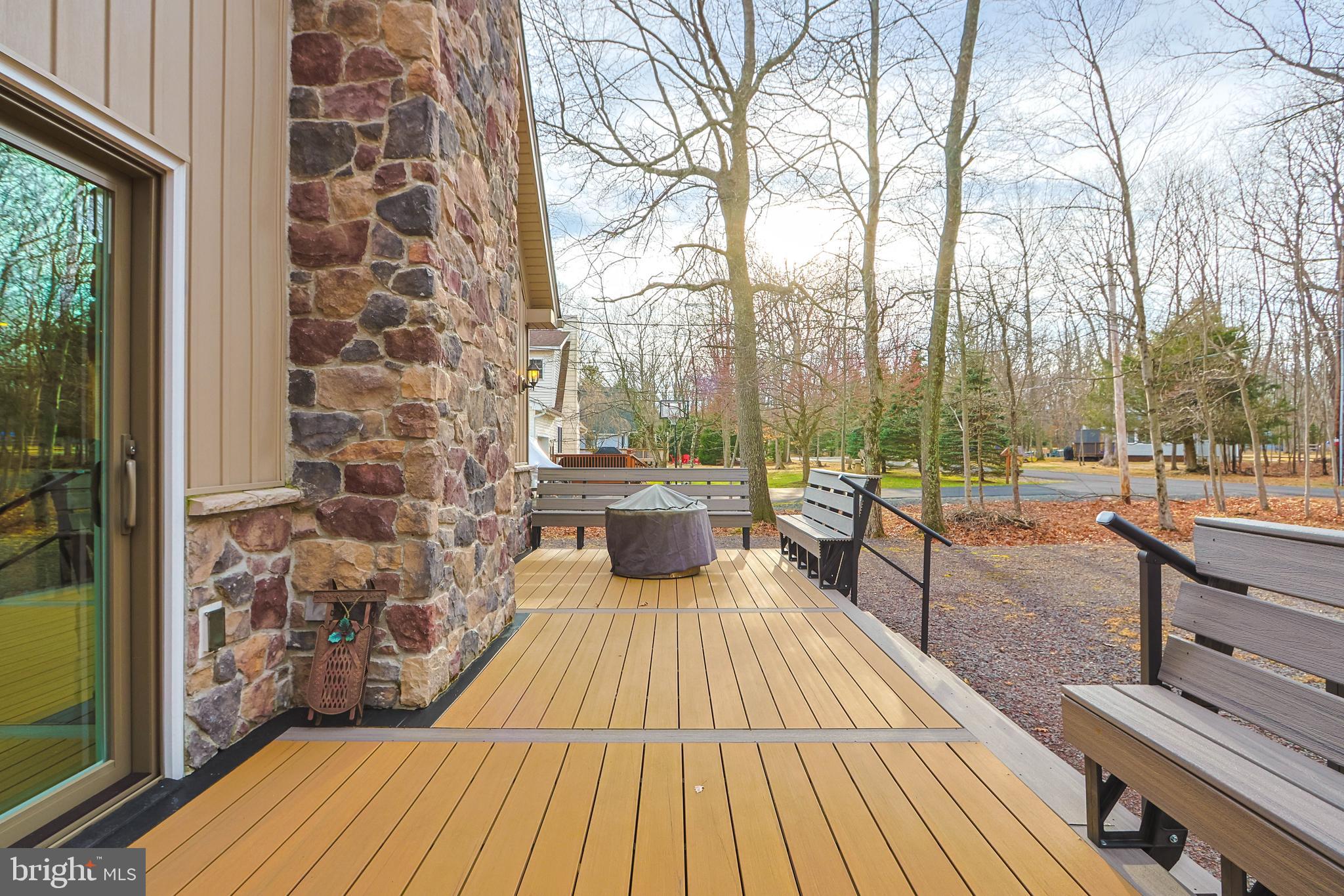 TOWAMENSING TRAILS - Residential