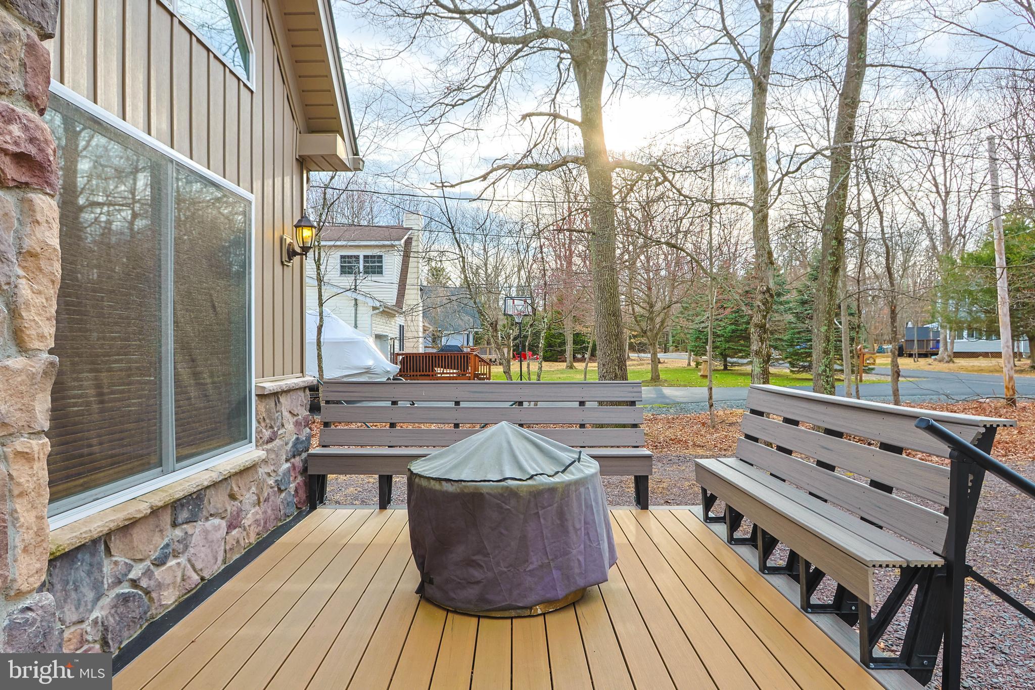 TOWAMENSING TRAILS - Residential