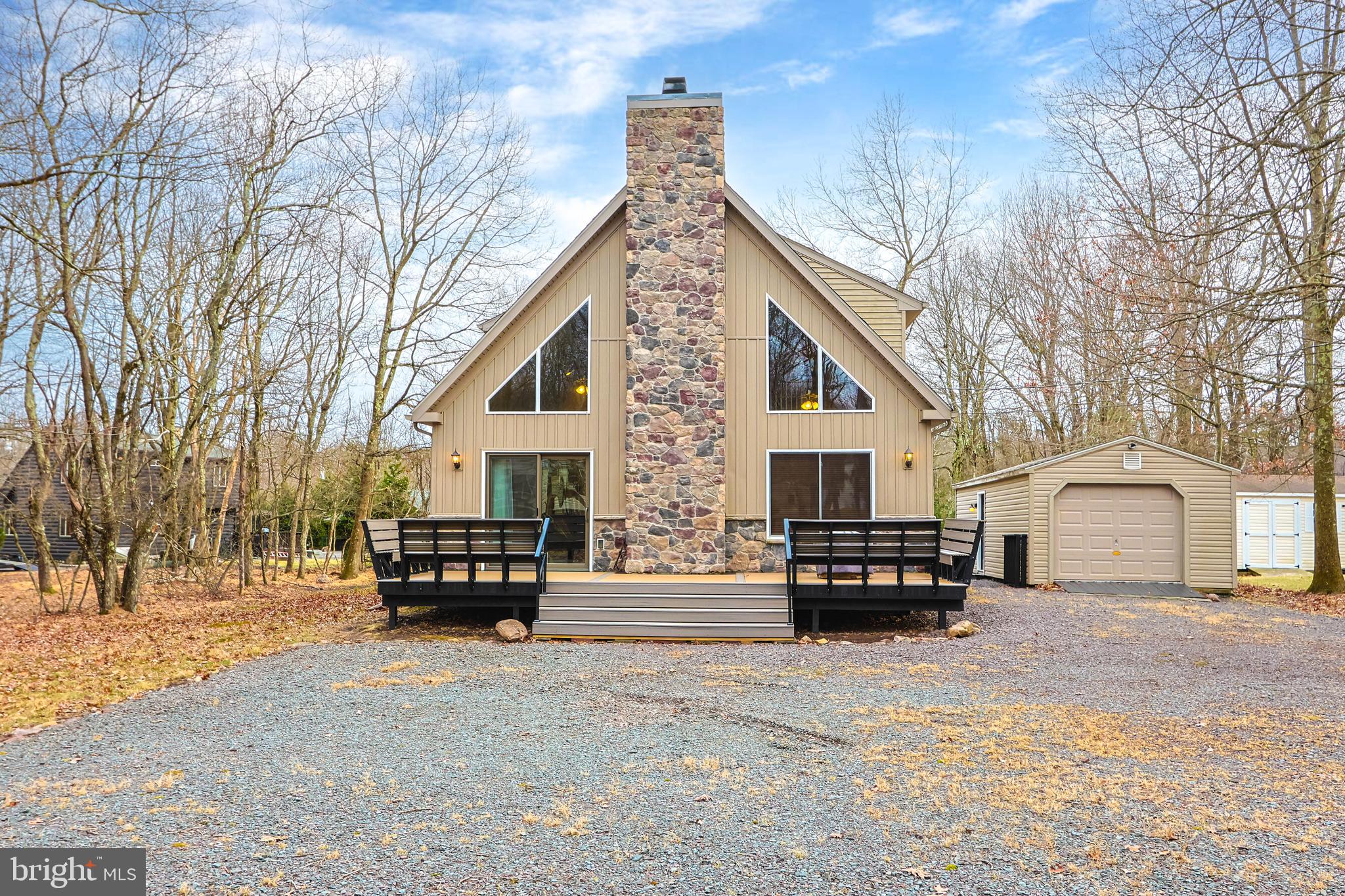 TOWAMENSING TRAILS - Residential