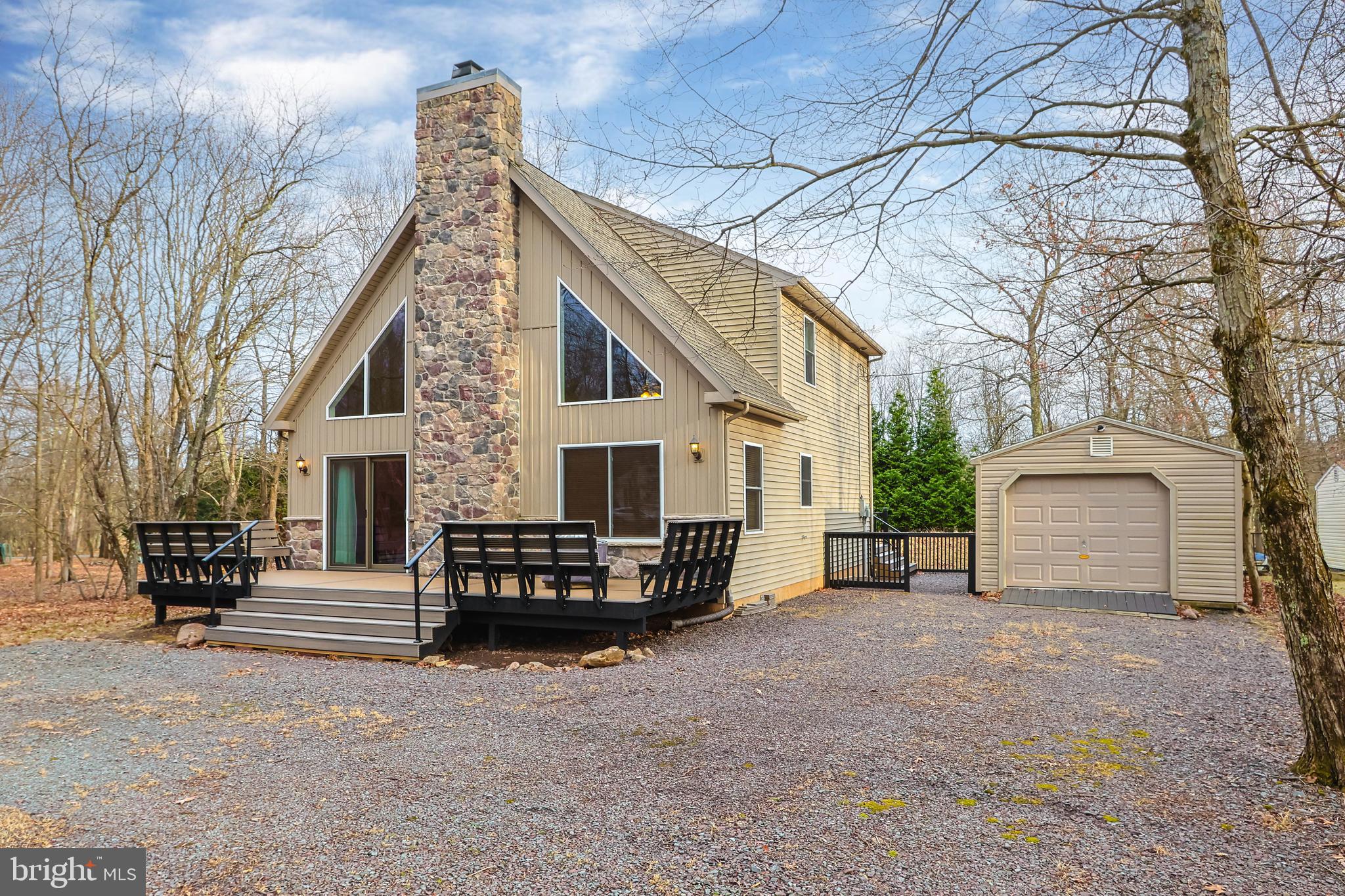 TOWAMENSING TRAILS - Residential