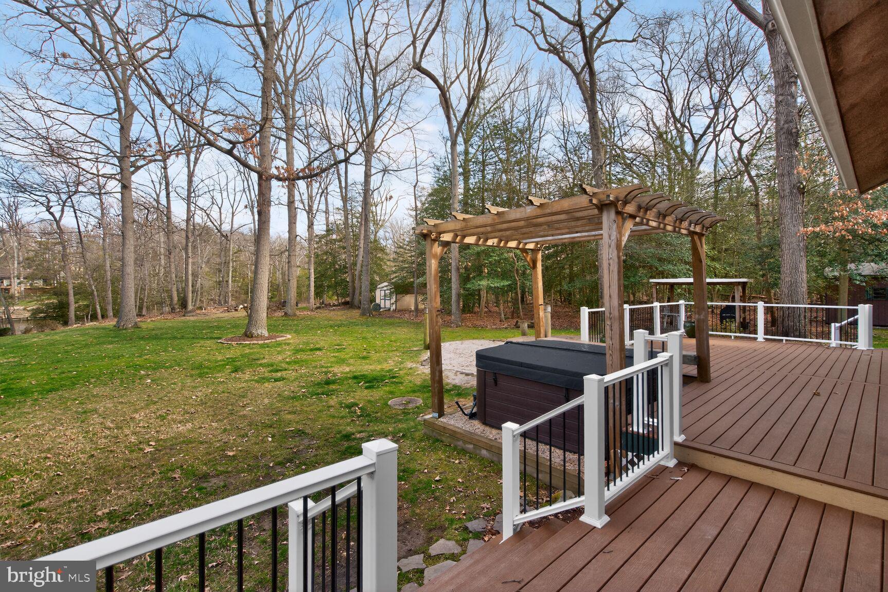 GREENHILL MANOR - Residential