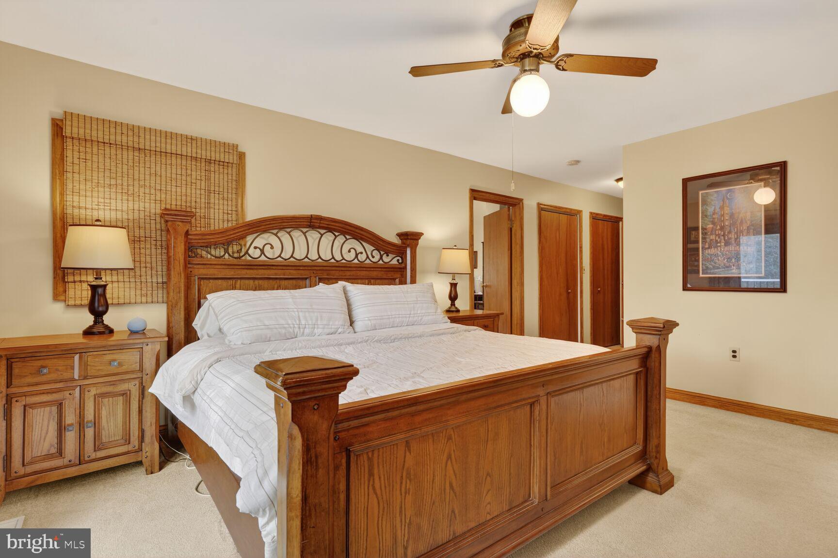 GREENHILL MANOR - Residential