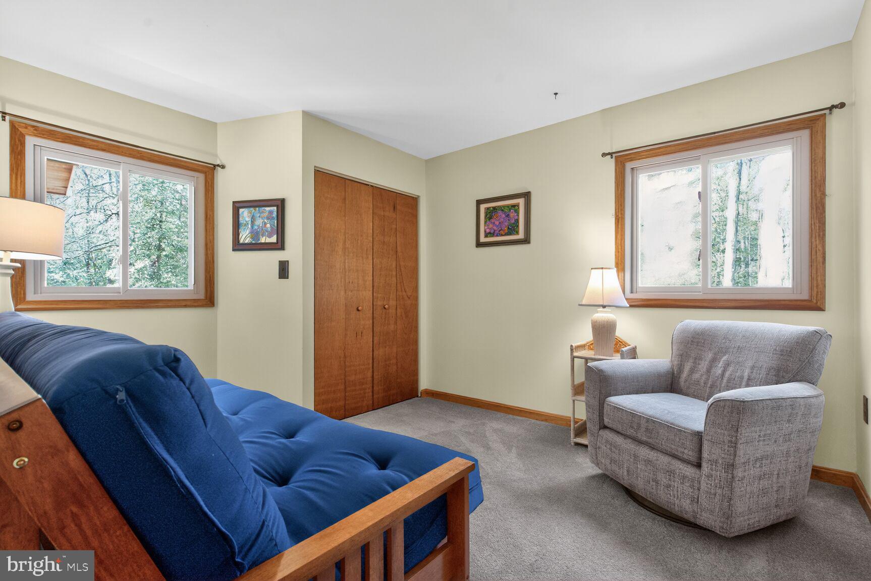 GREENHILL MANOR - Residential