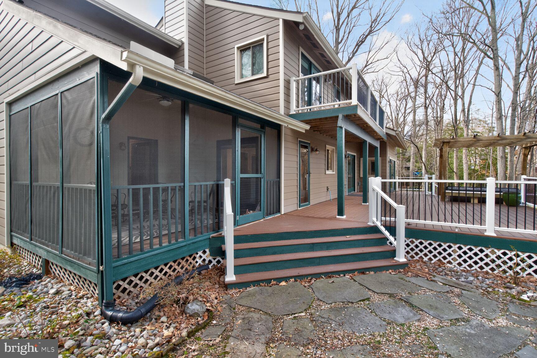 GREENHILL MANOR - Residential