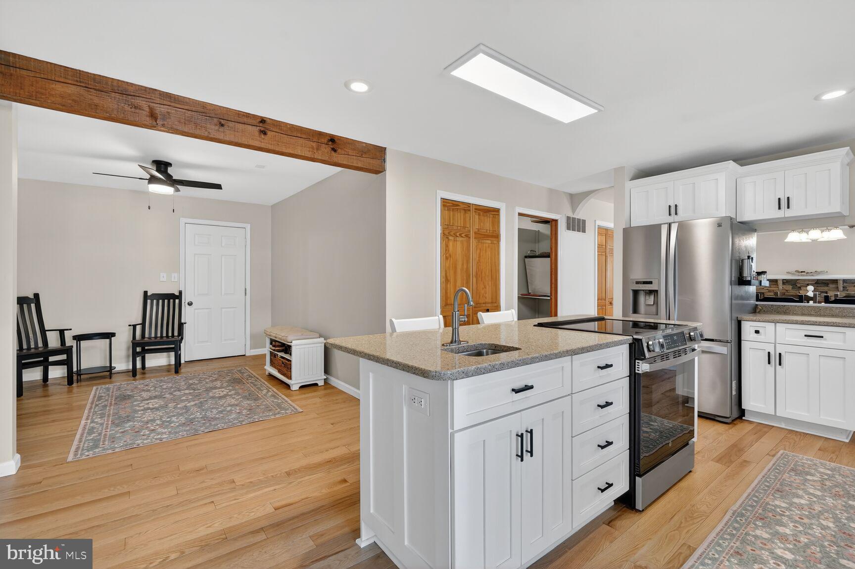 GREENHILL MANOR - Residential