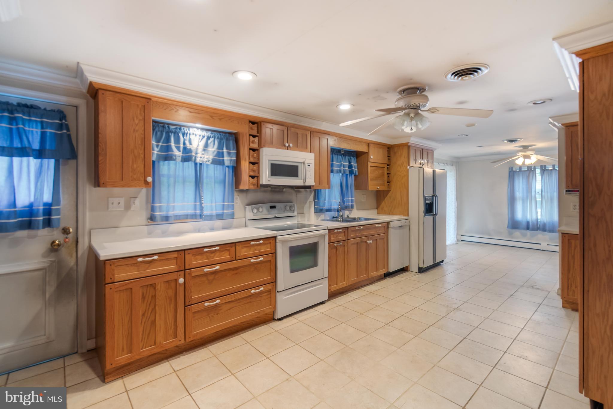 1112 OAK VIEW DRIVE
