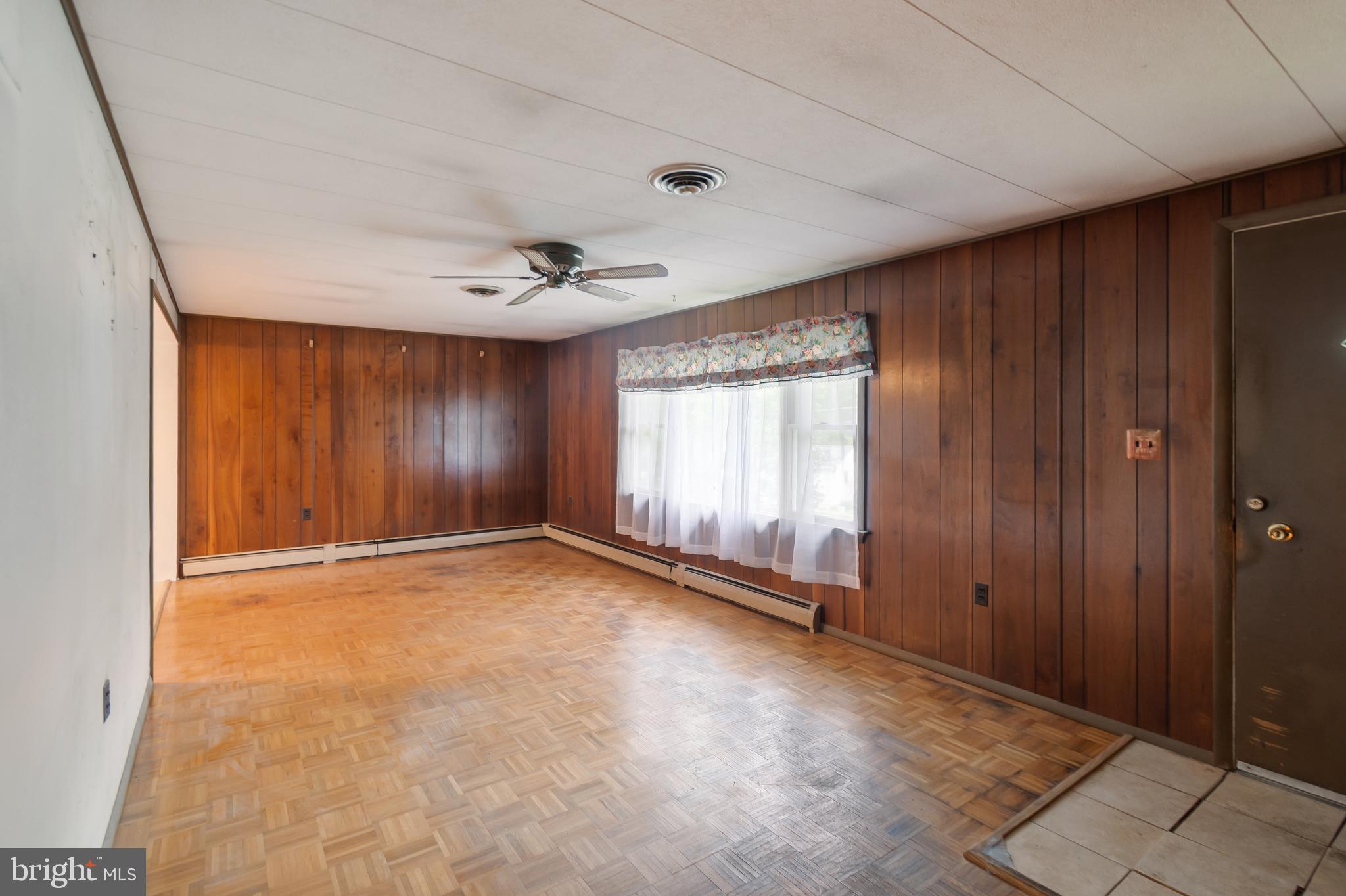 1112 OAK VIEW DRIVE