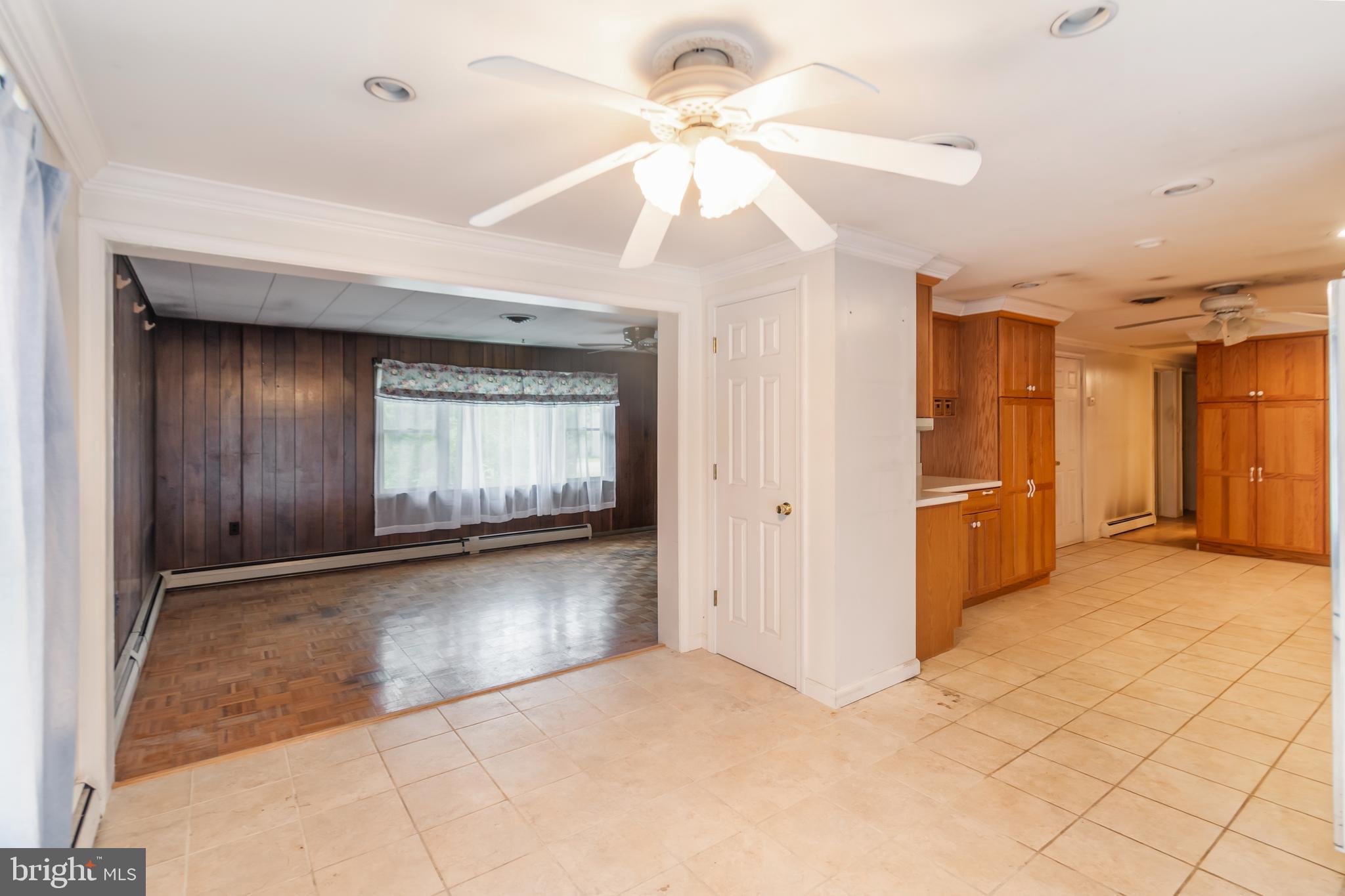 1112 OAK VIEW DRIVE