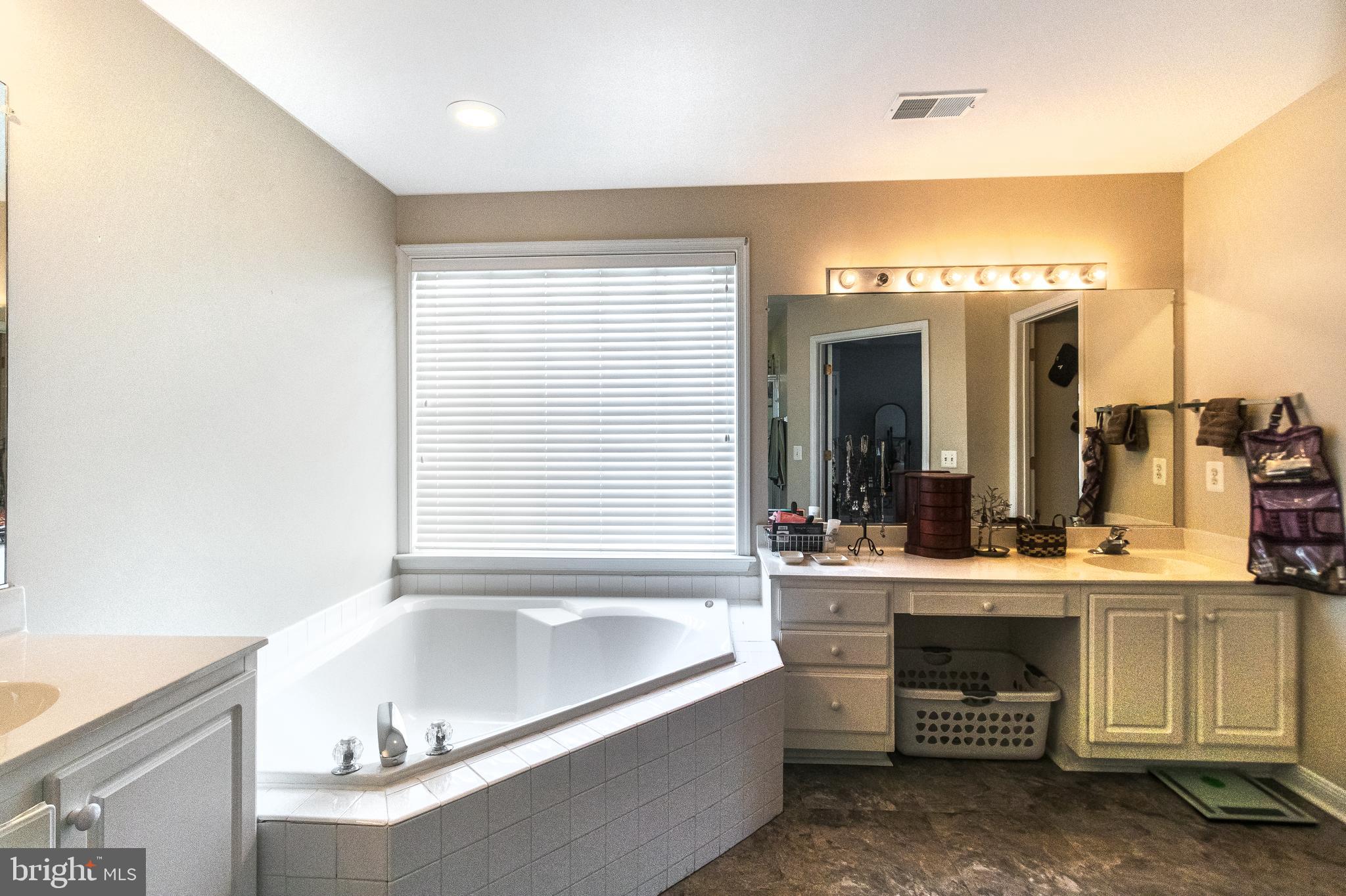 WINDING CREEK ESTATES - Residential