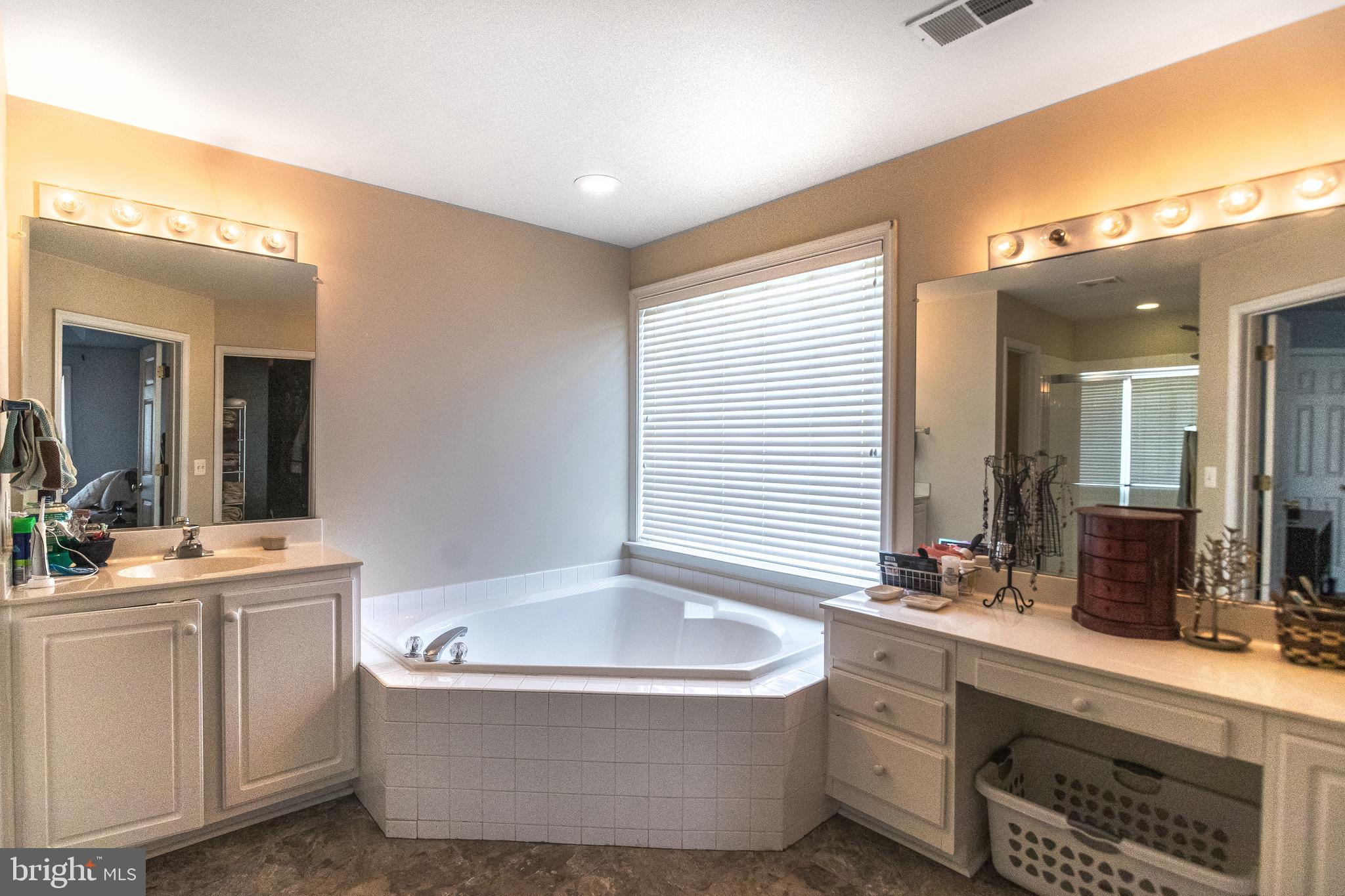 WINDING CREEK ESTATES - Residential