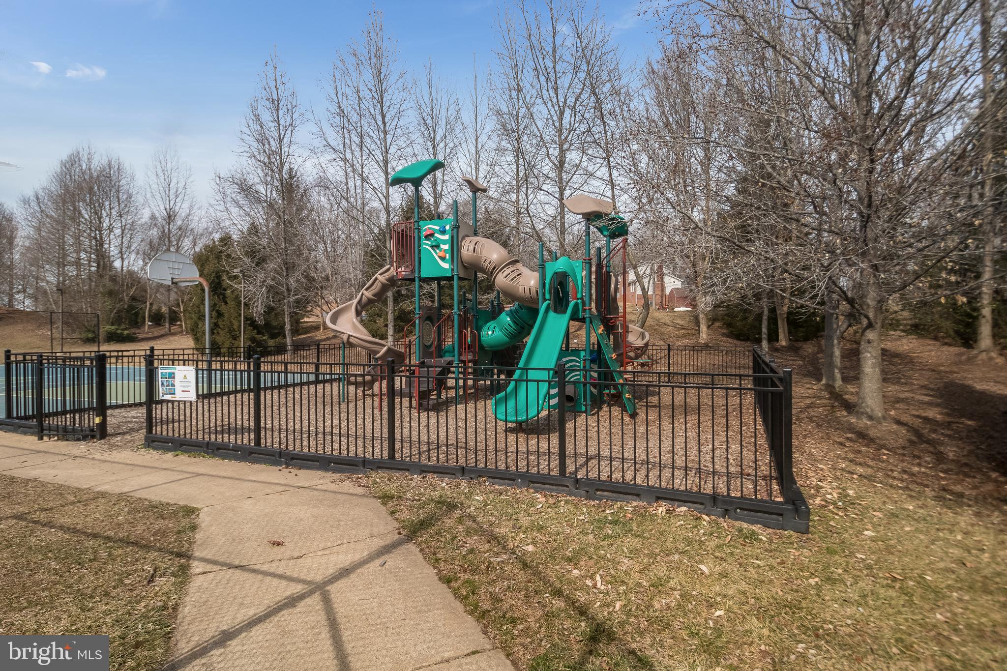 WINDING CREEK ESTATES - Residential