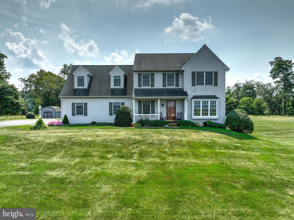 Photo of 532 GEORGETOWN RD, RONKS, PA 17572 (MLS # PALA2040962)