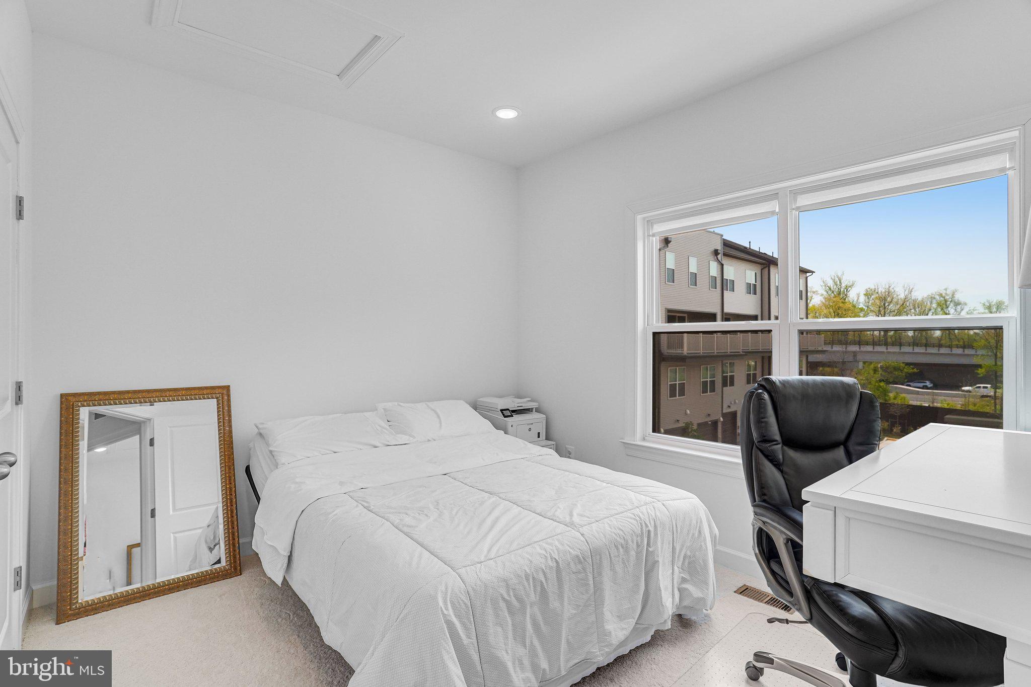 THE BOULEVARDS AT WESTFIELDS - Residential