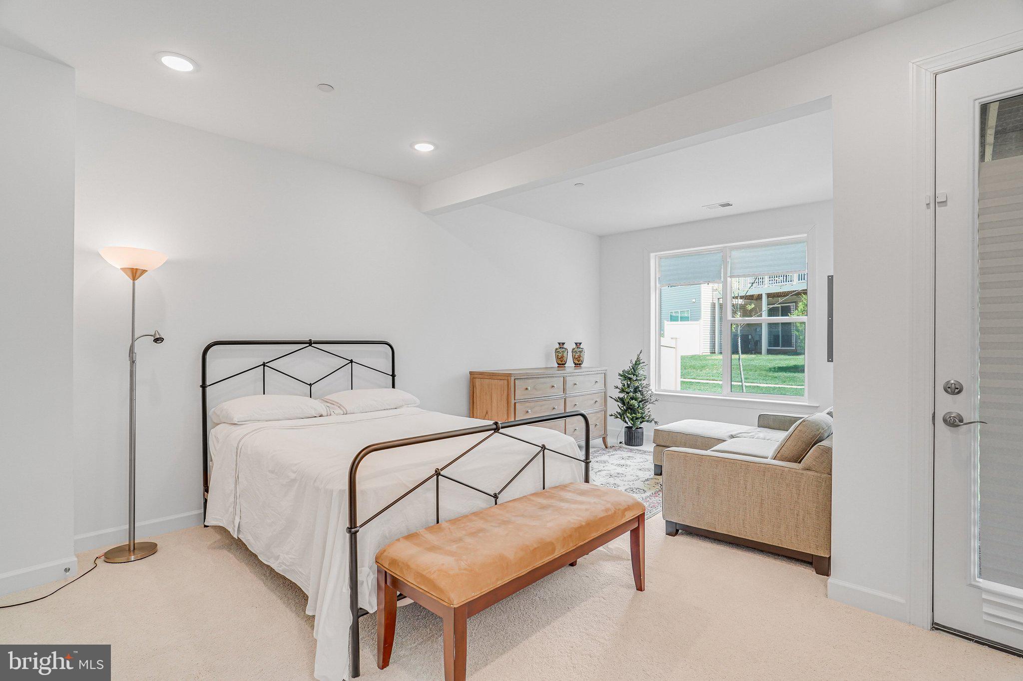 THE BOULEVARDS AT WESTFIELDS - Residential