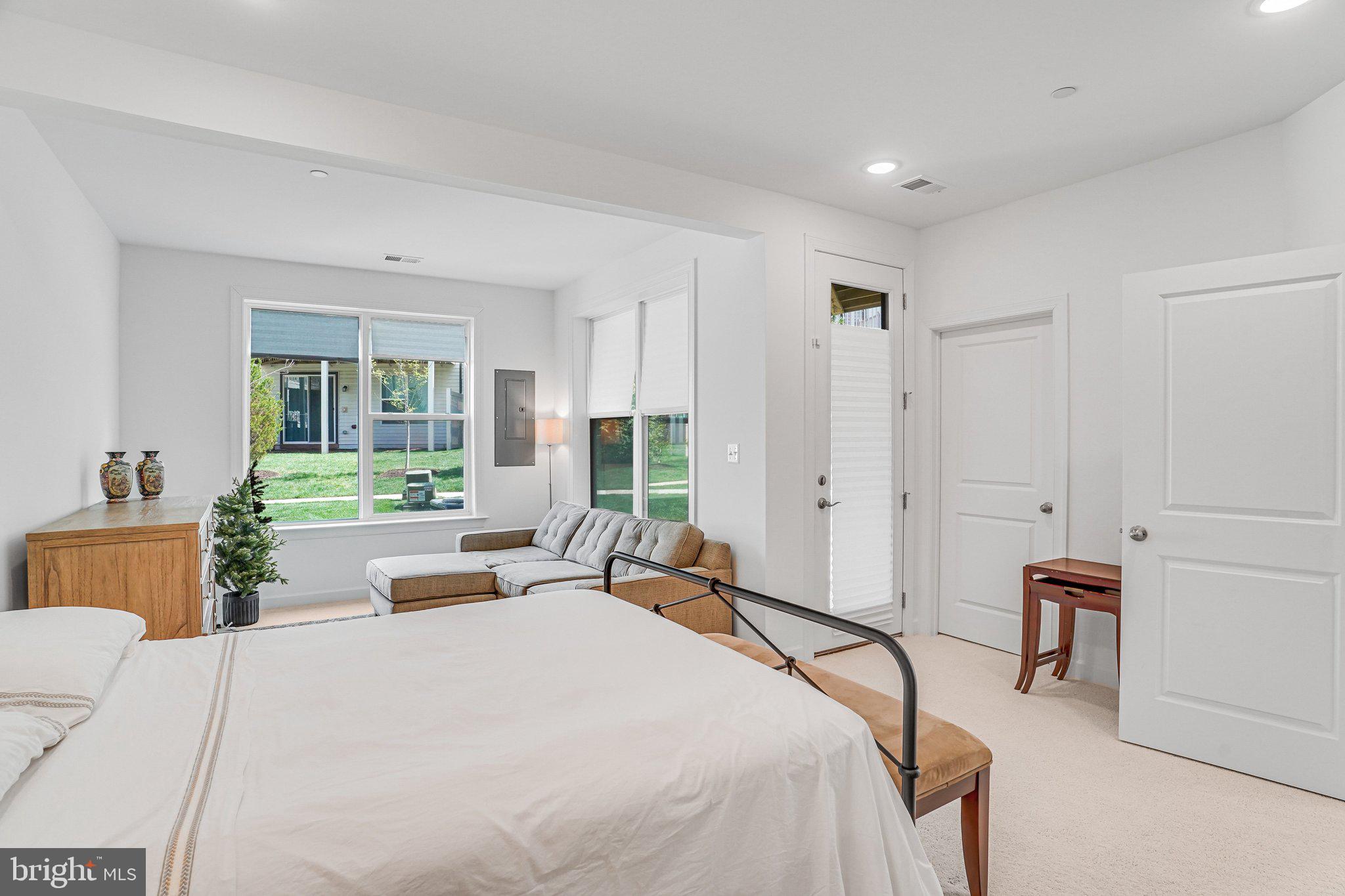 THE BOULEVARDS AT WESTFIELDS - Residential